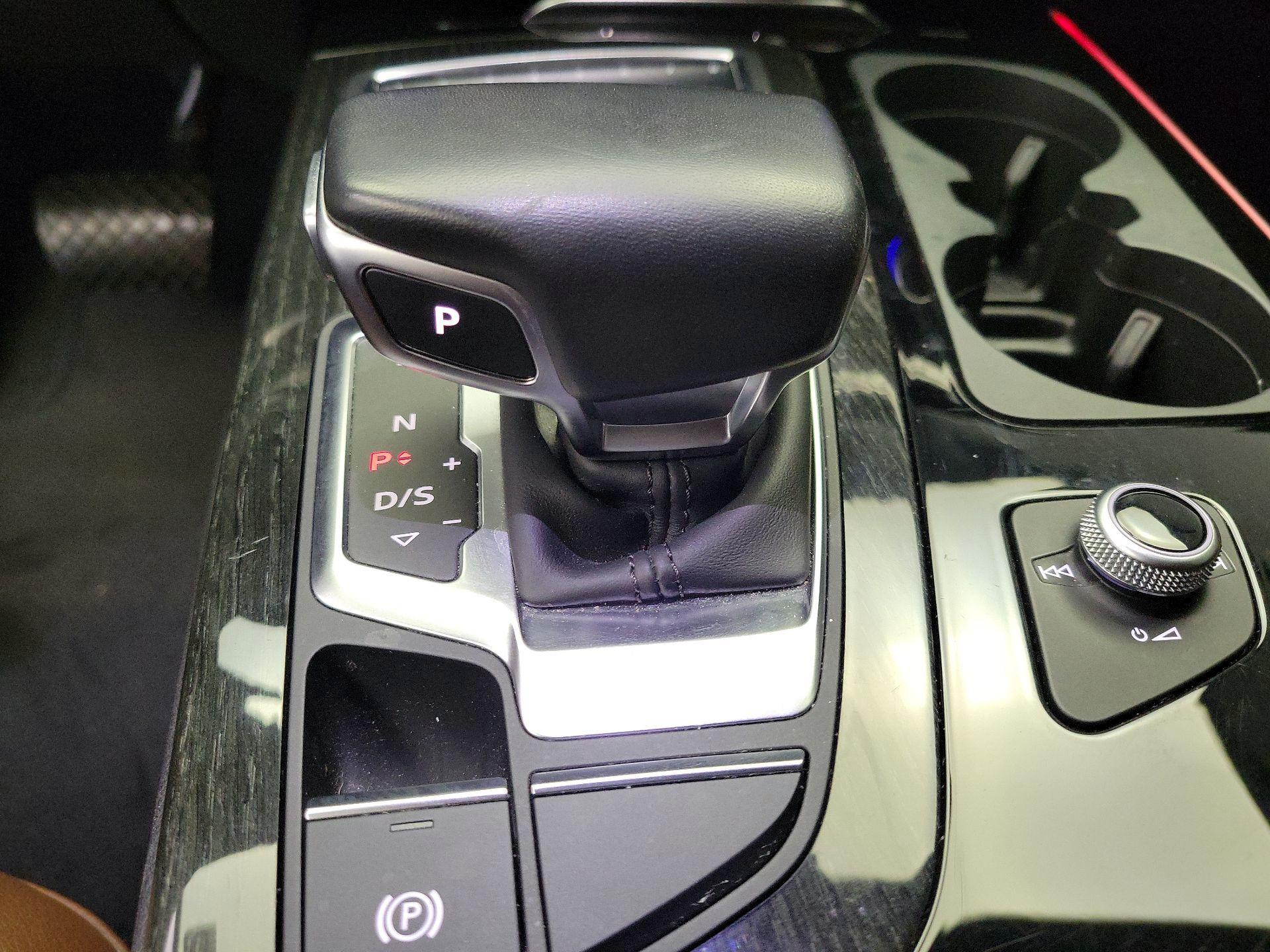 Thumbnail: 2019 Audi Q7 - 16