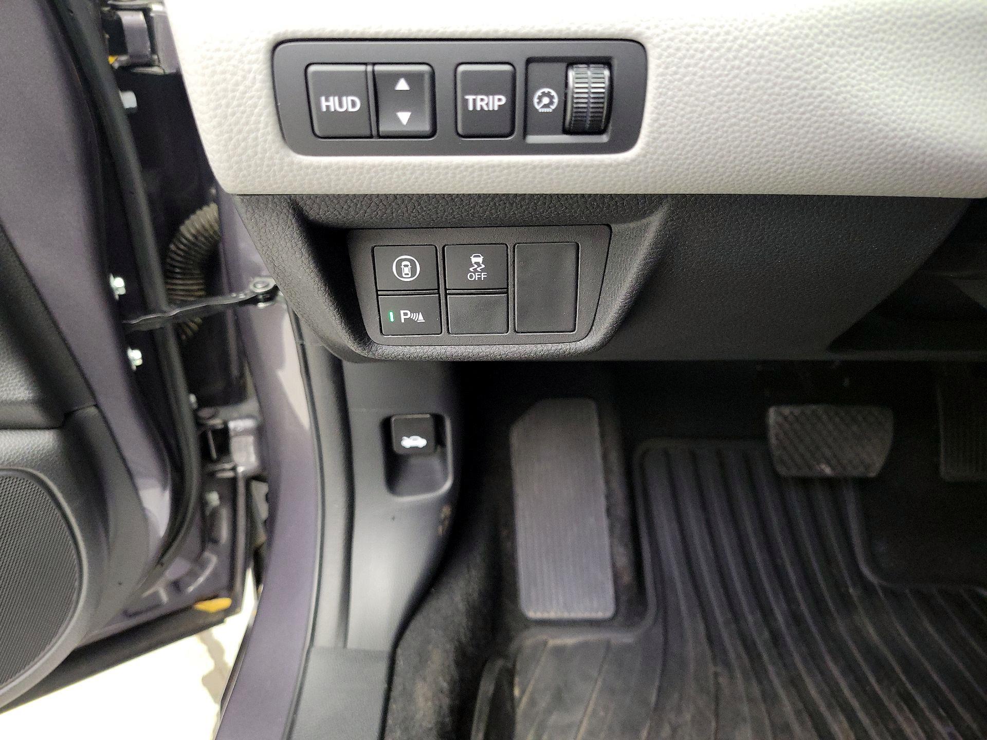 Thumbnail: 2018 Honda Accord - 13