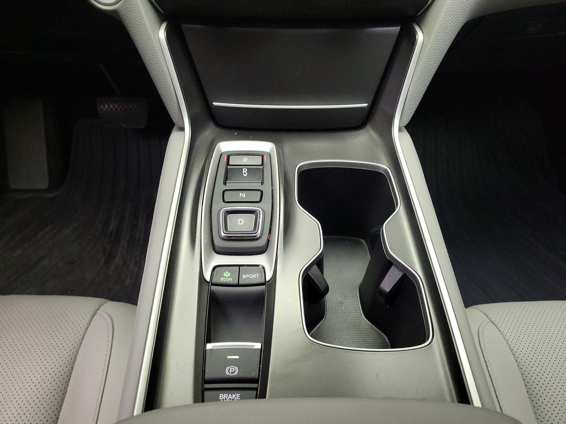 Thumbnail: 2018 Honda Accord - 18