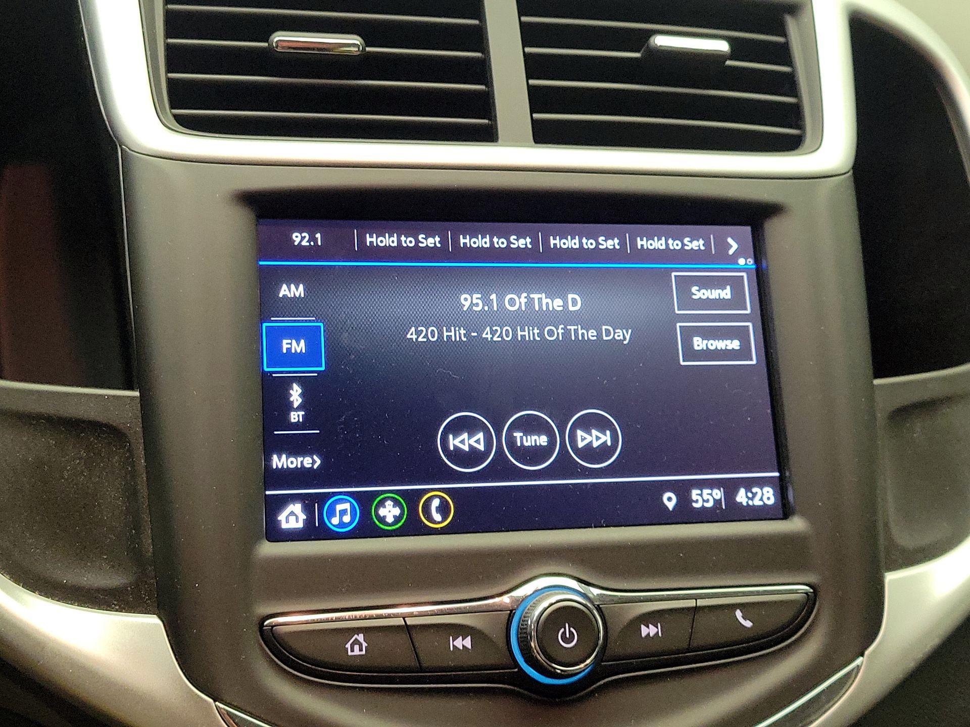 Thumbnail: 2018 Chevrolet Sonic - 15