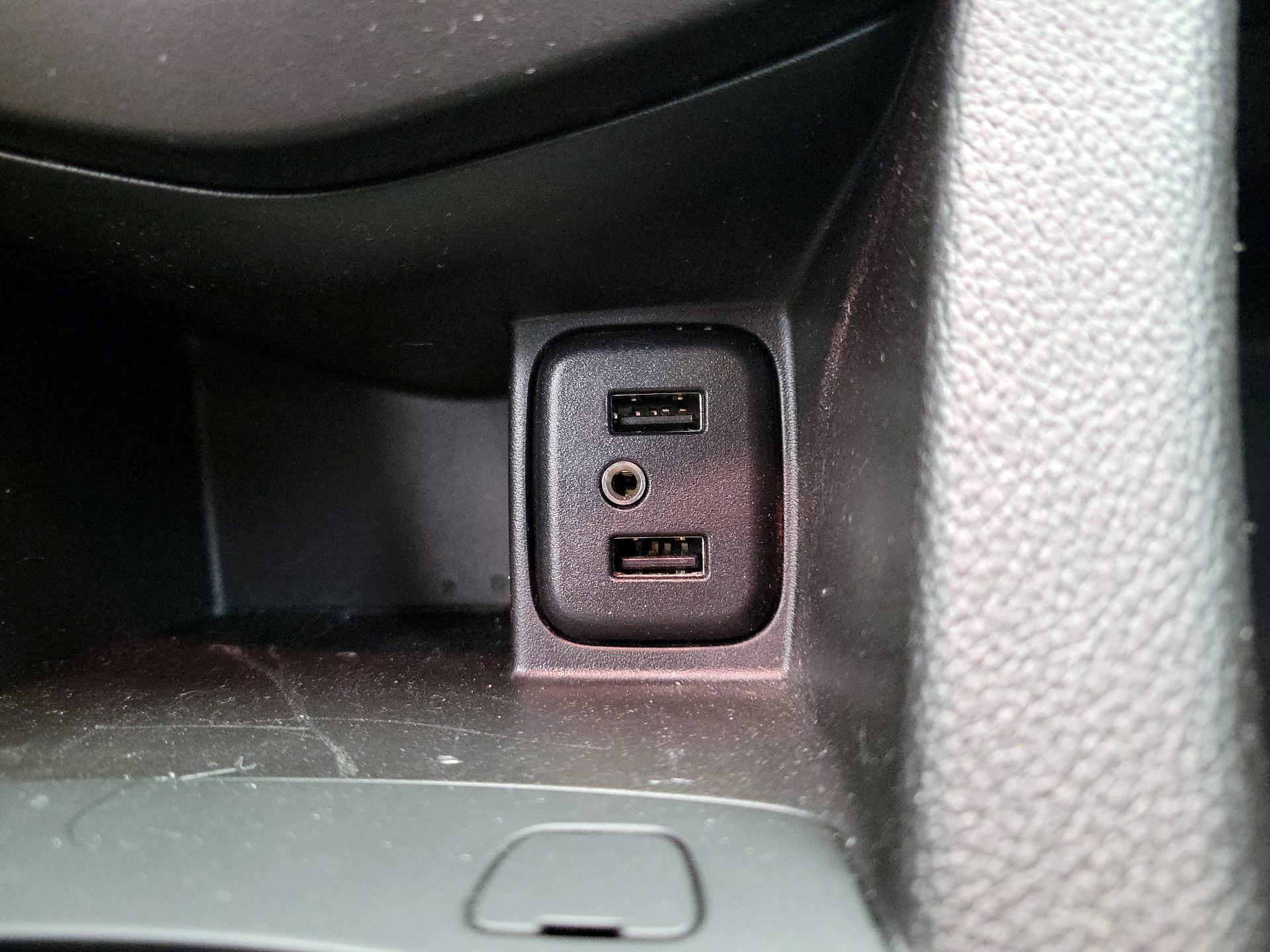 Thumbnail: 2018 Chevrolet Sonic - 18