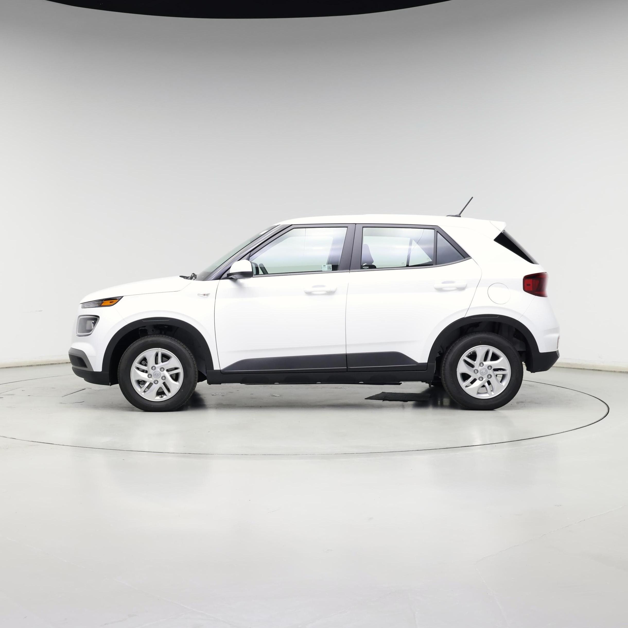 Thumbnail: 2025 Hyundai Venue - 3