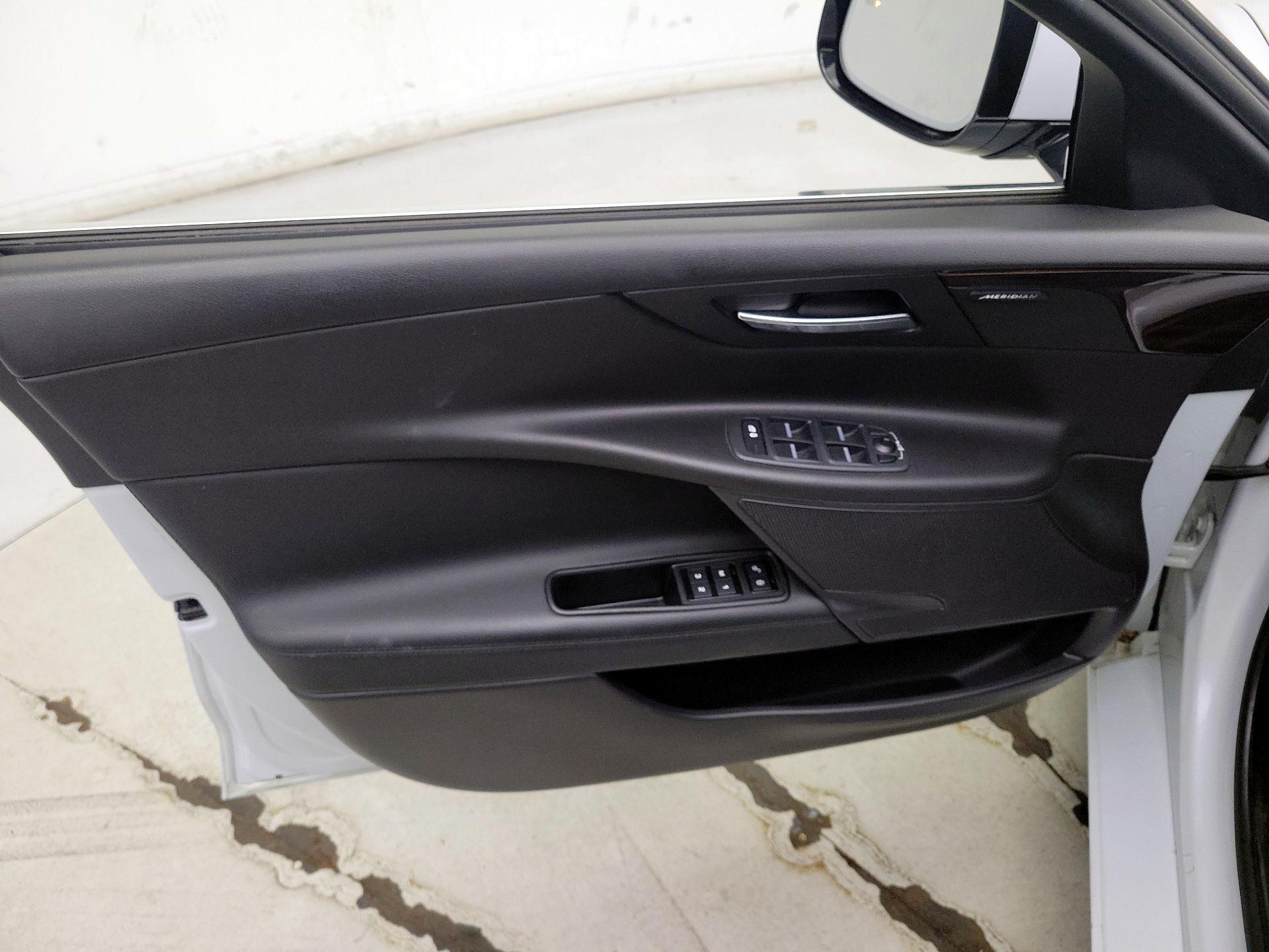 Thumbnail: 2017 Jaguar XE - 12