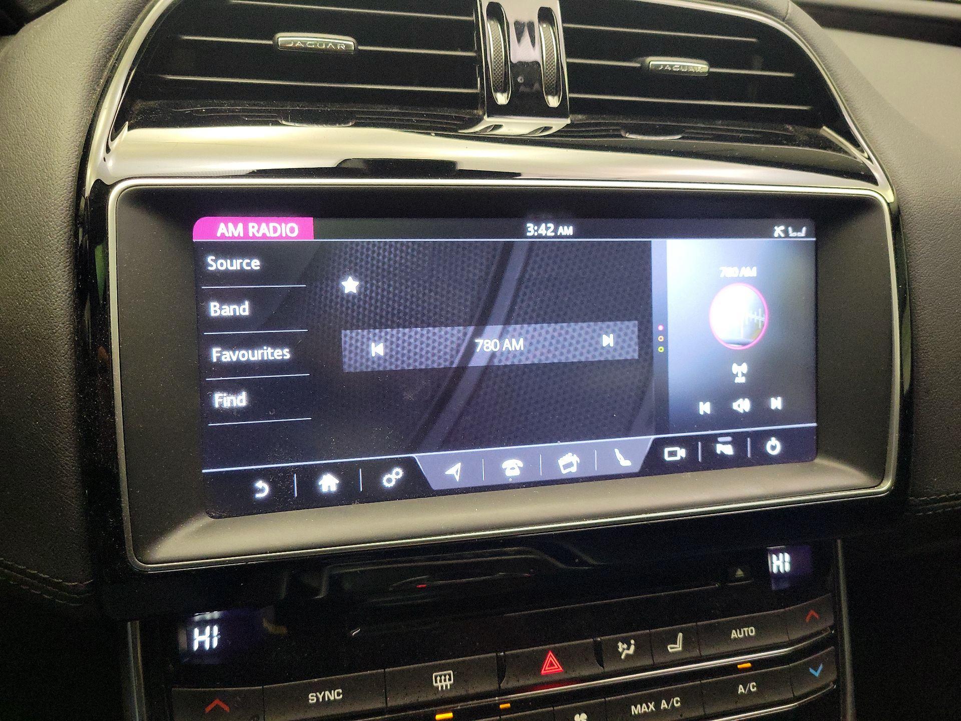 Thumbnail: 2017 Jaguar XE - 16