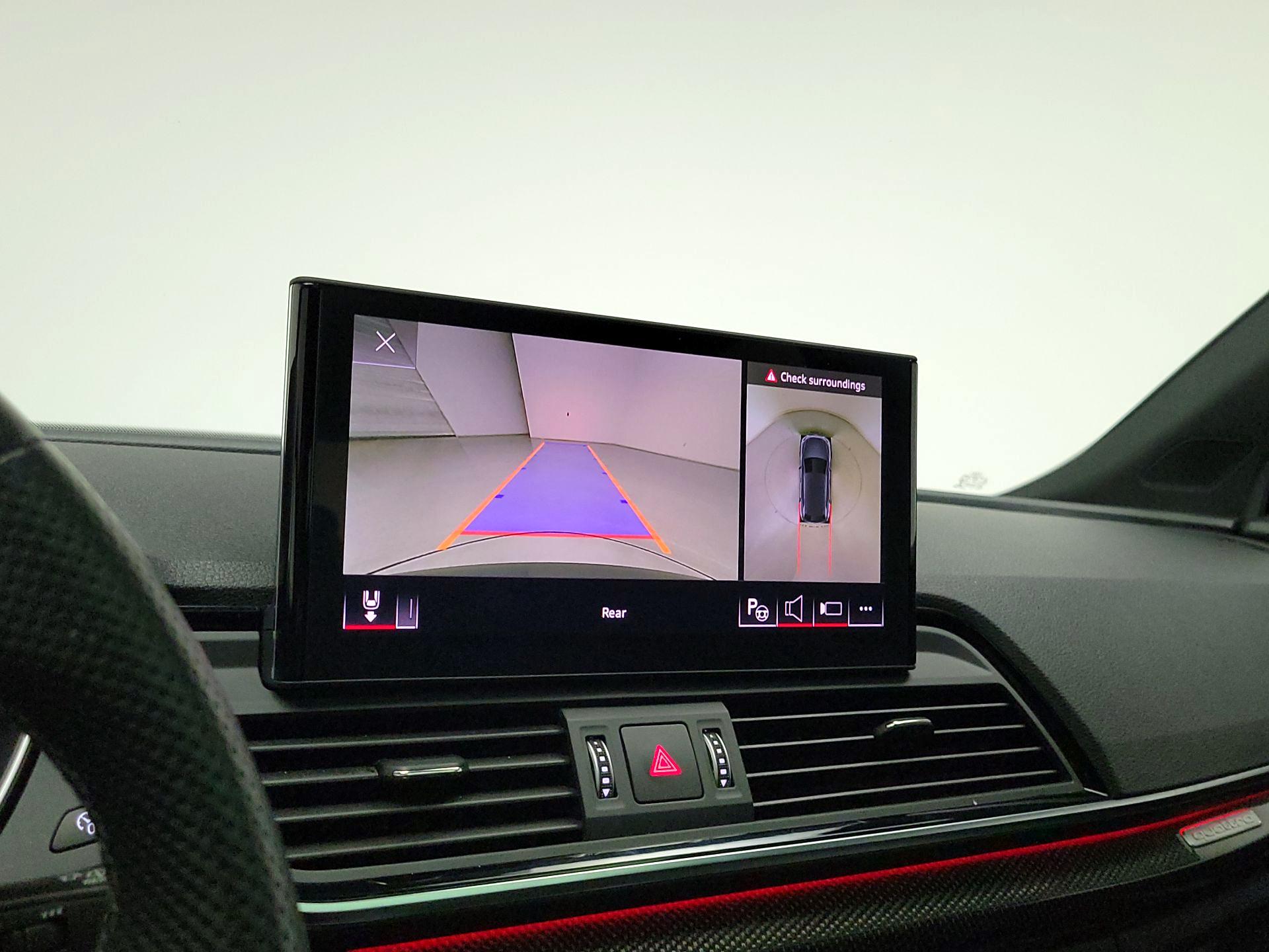 Thumbnail: 2023 Audi SQ5 - 14