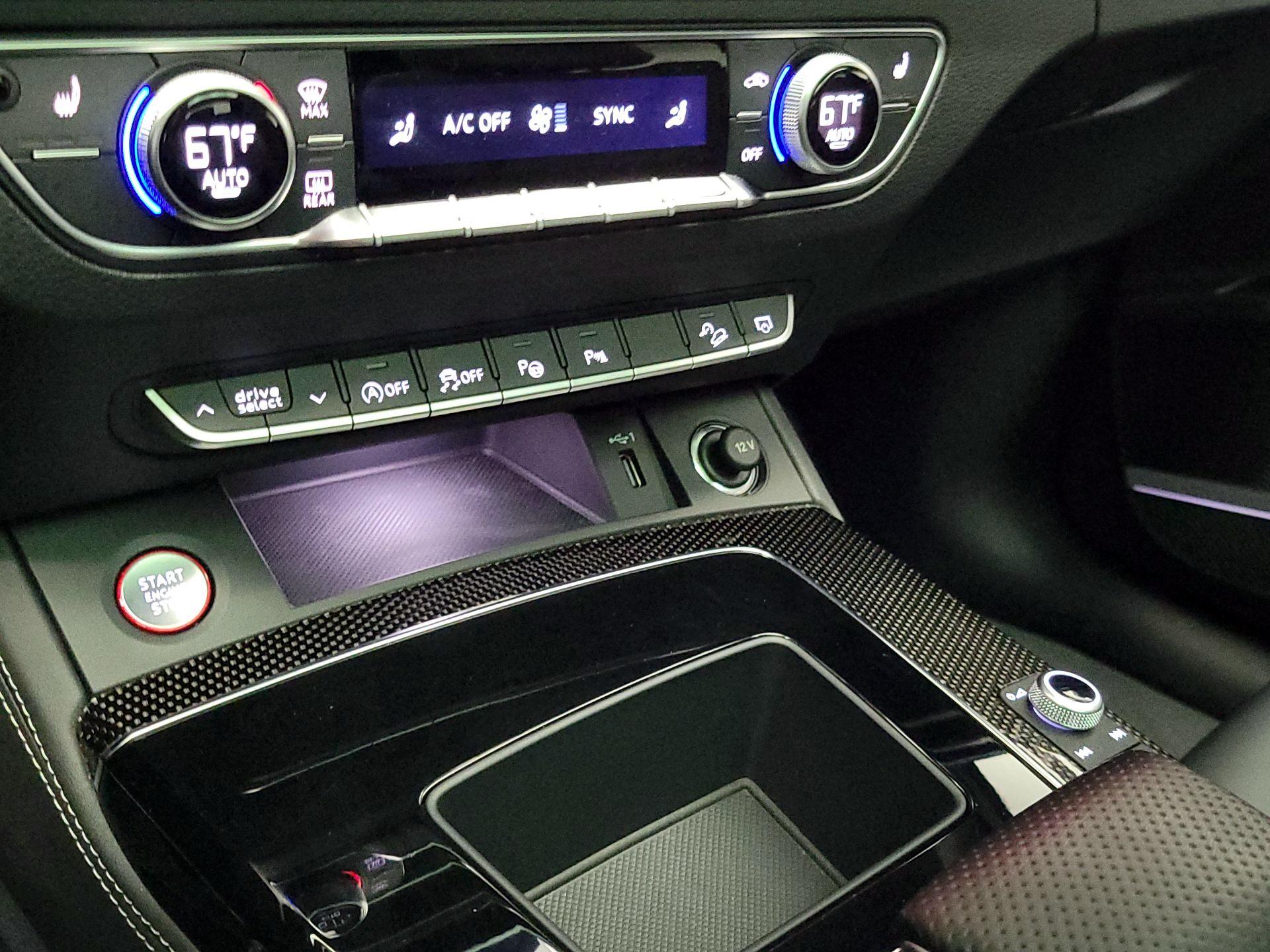 Thumbnail: 2023 Audi SQ5 - 18