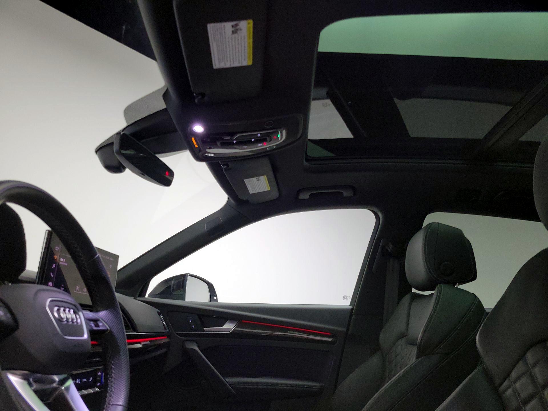 Thumbnail: 2023 Audi SQ5 - 19