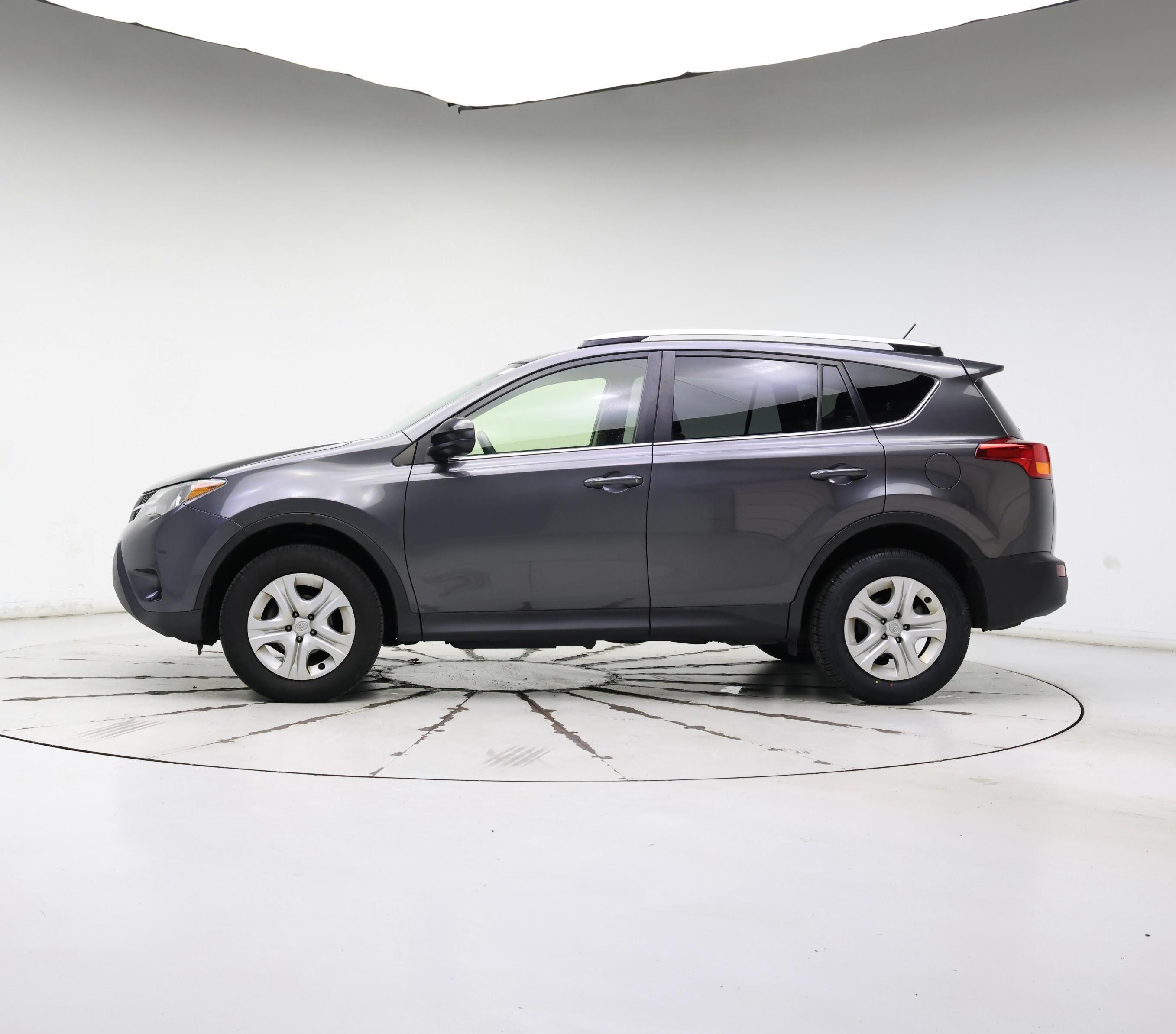 Thumbnail: 2015 Toyota RAV4 - 3