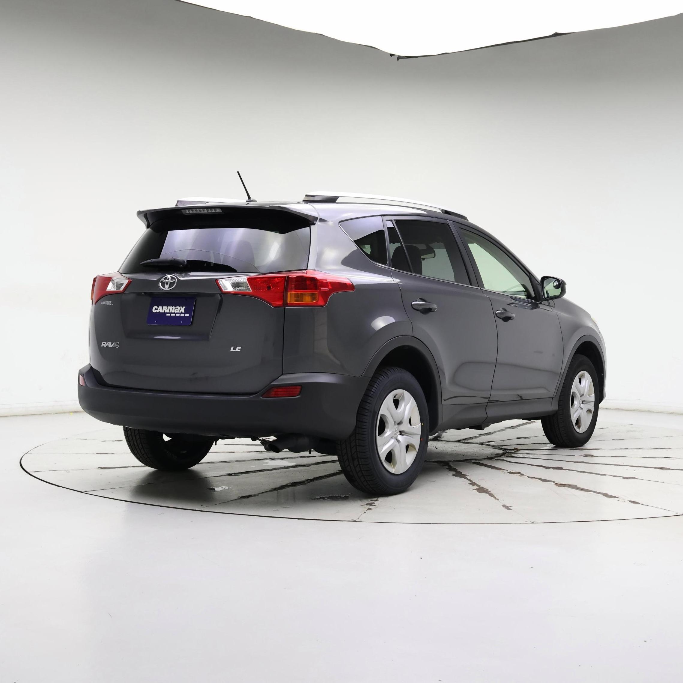 Thumbnail: 2015 Toyota RAV4 - 8