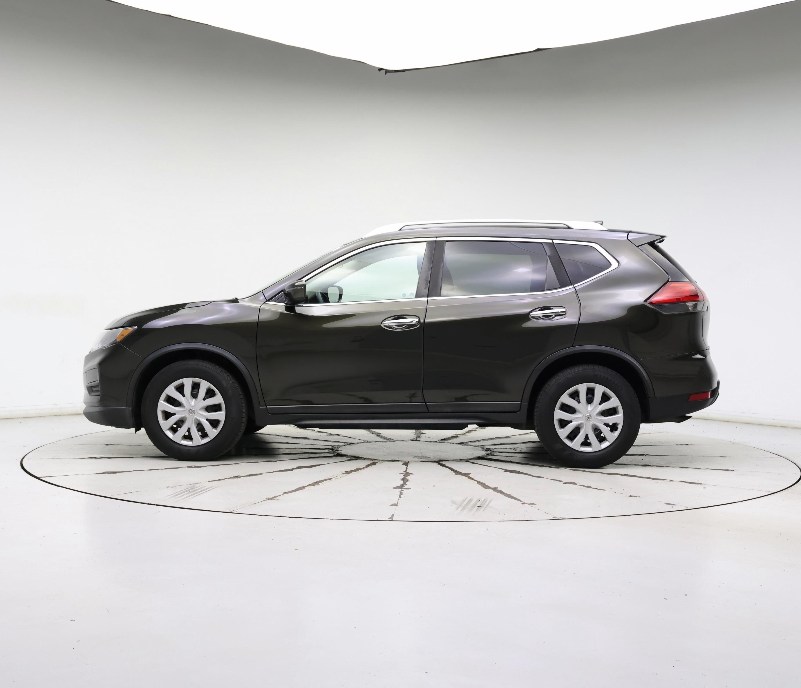 Thumbnail: 2017 Nissan Rogue - 3