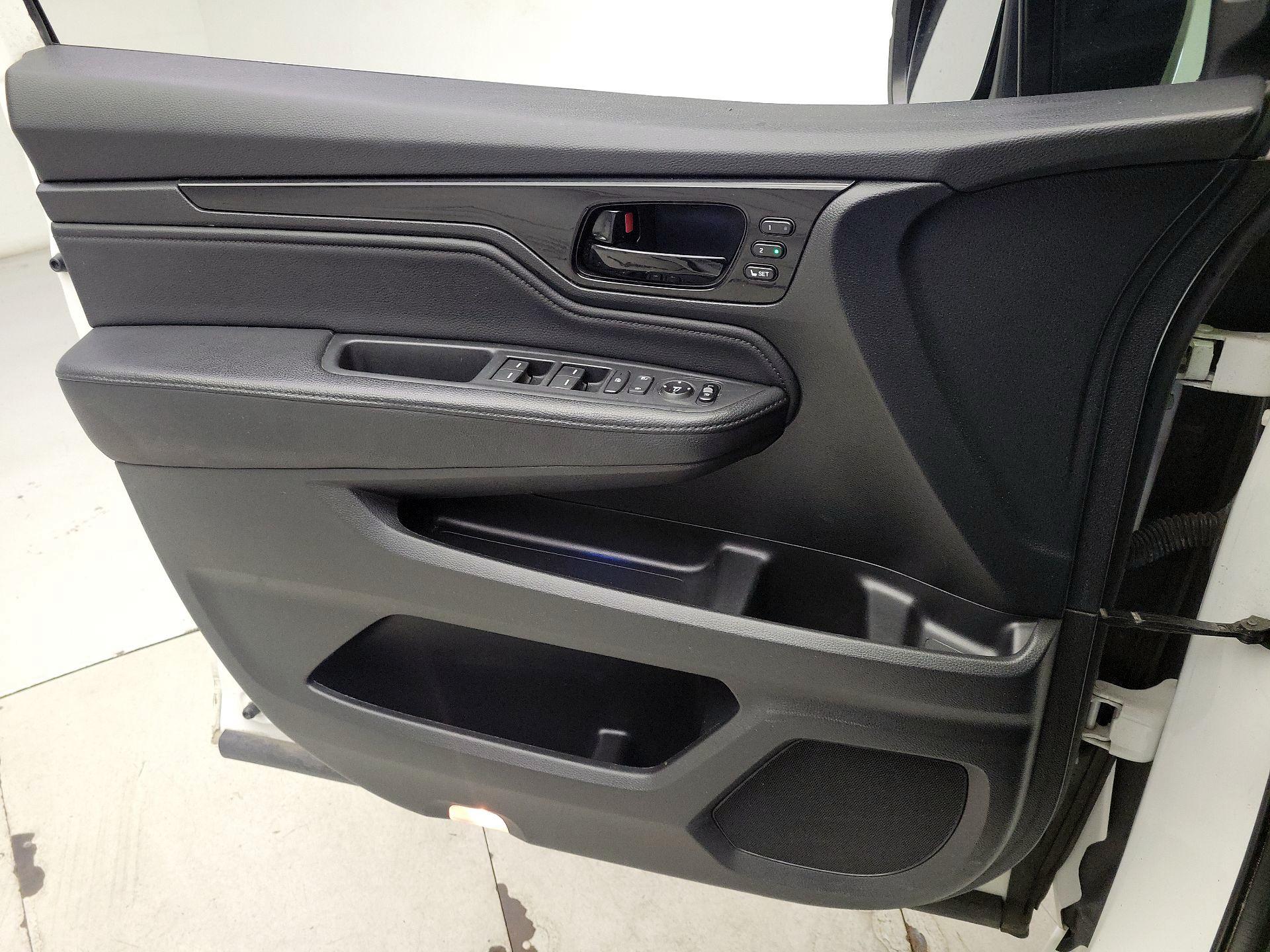 Thumbnail: 2021 Honda Odyssey - 12