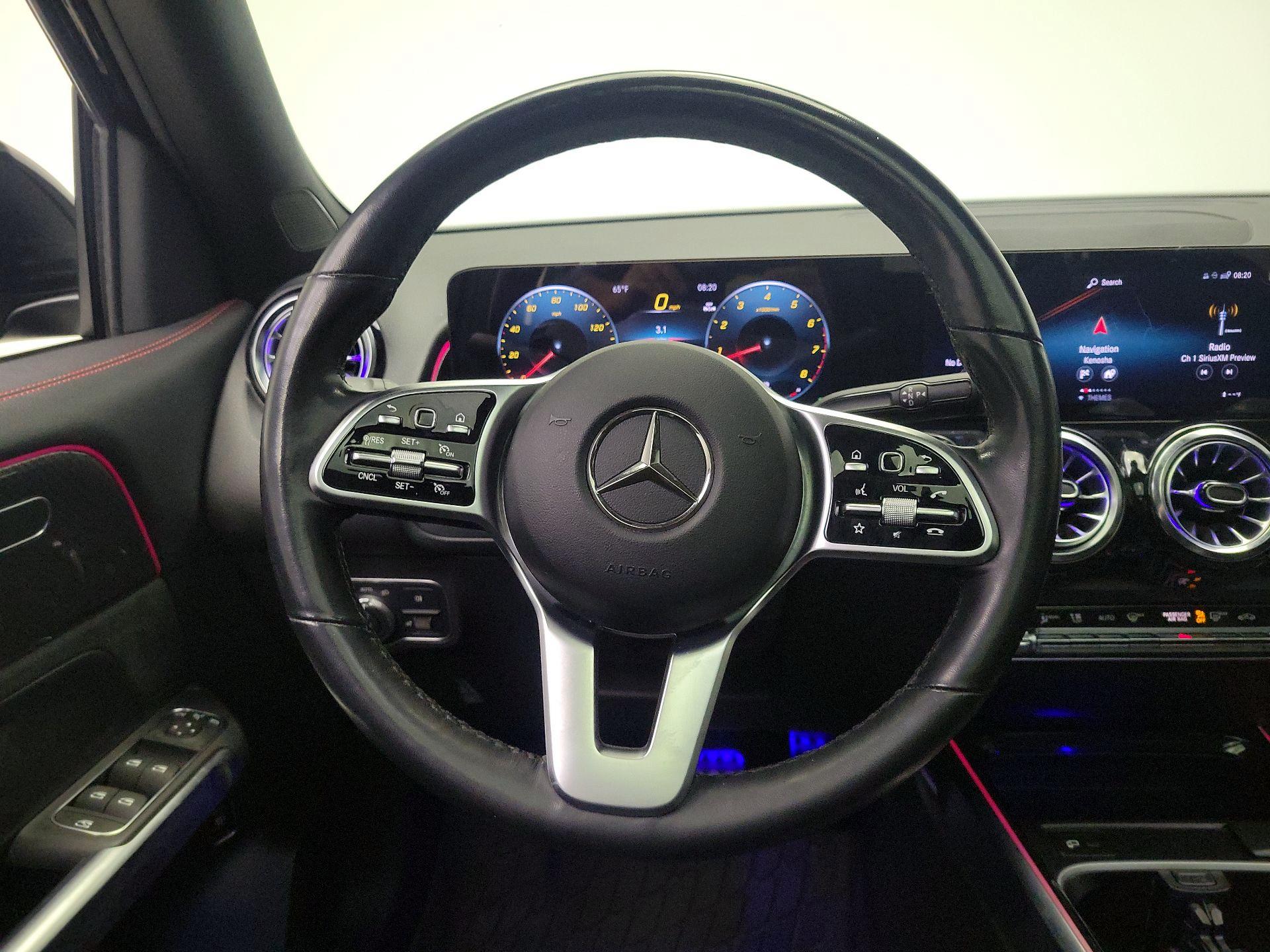 Thumbnail: 2023 Mercedes-Benz GLB - 10