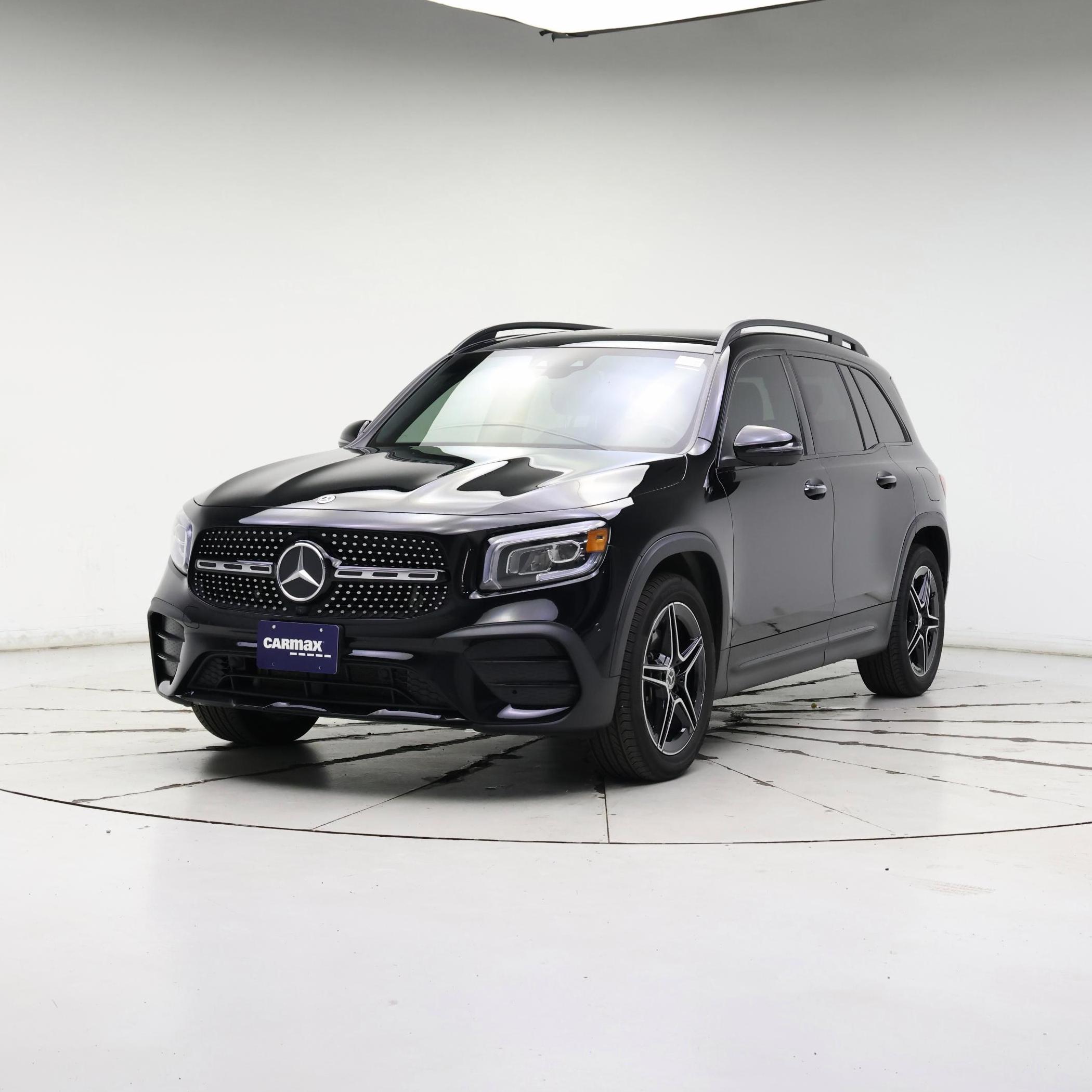 Thumbnail: 2023 Mercedes-Benz GLB - 4