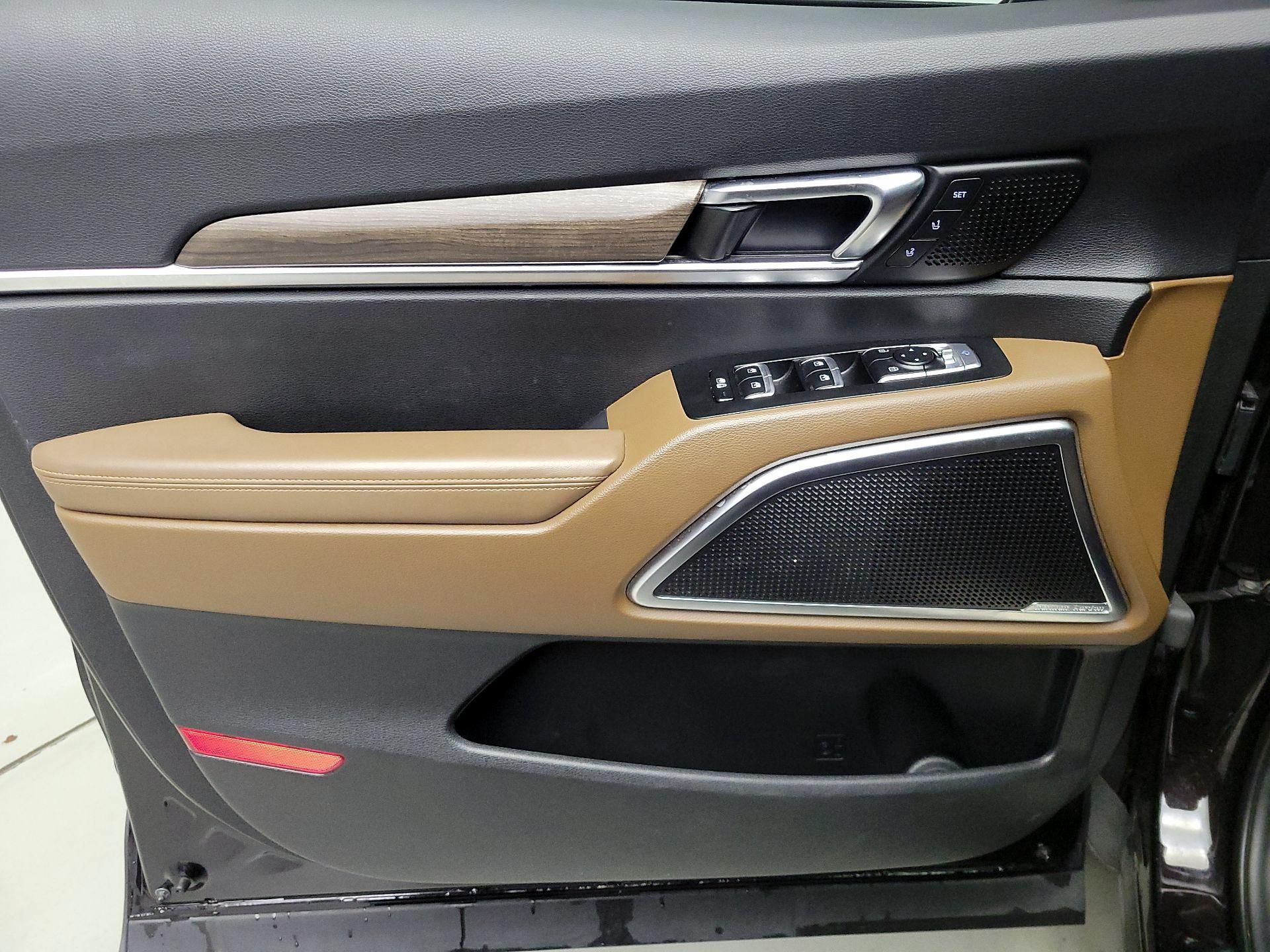 Thumbnail: 2020 Kia Telluride - 12