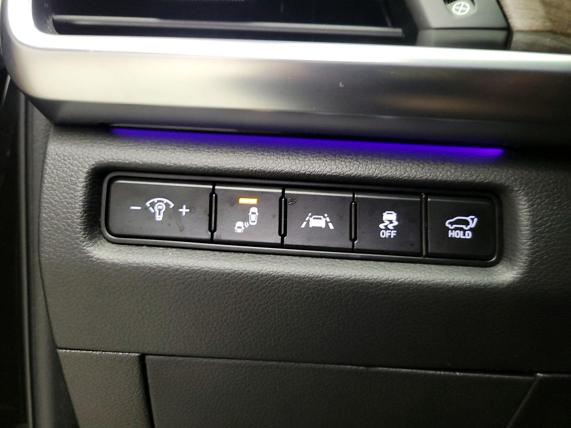 Thumbnail: 2020 Kia Telluride - 13