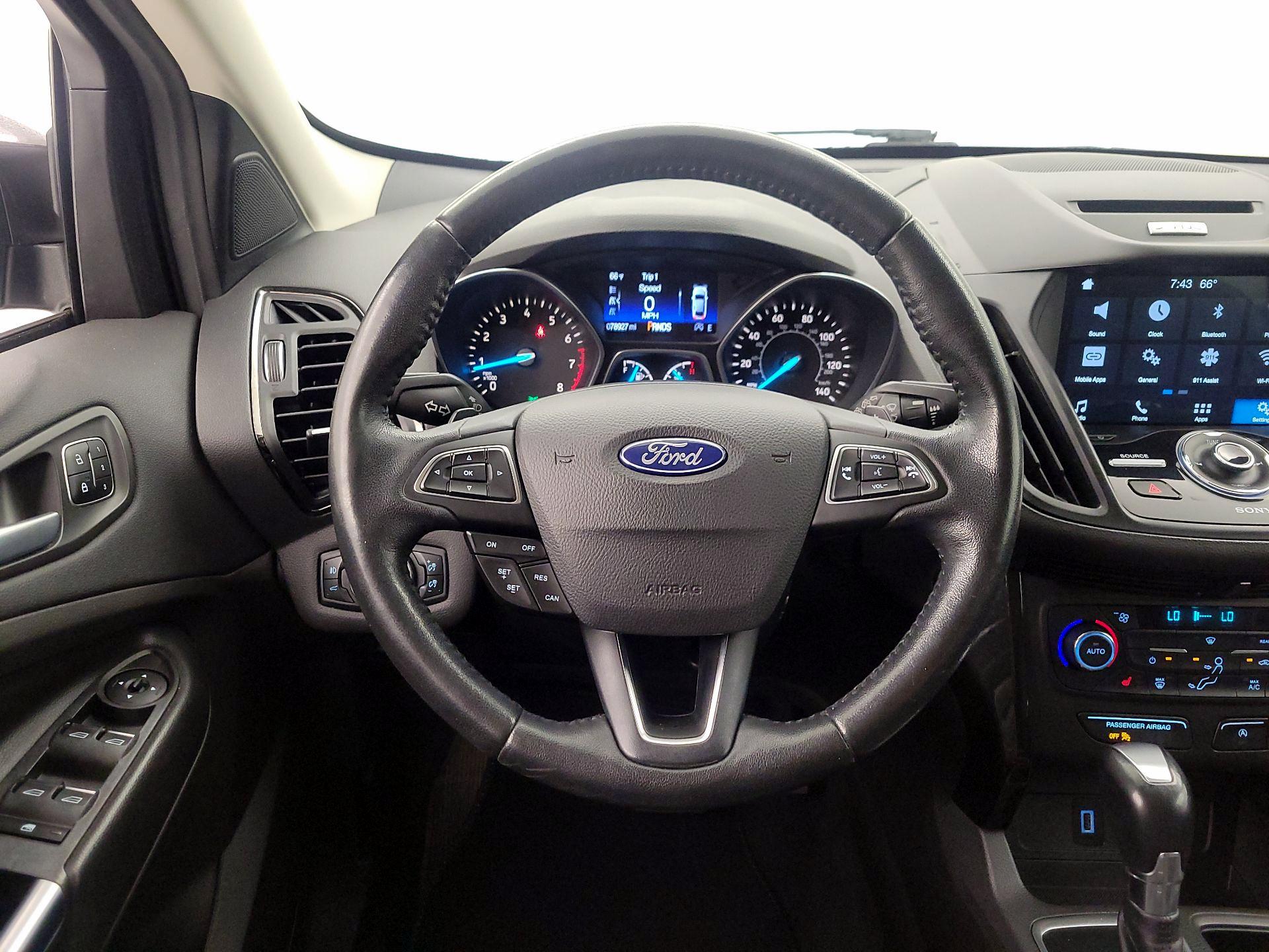Thumbnail: 2017 Ford Escape - 10