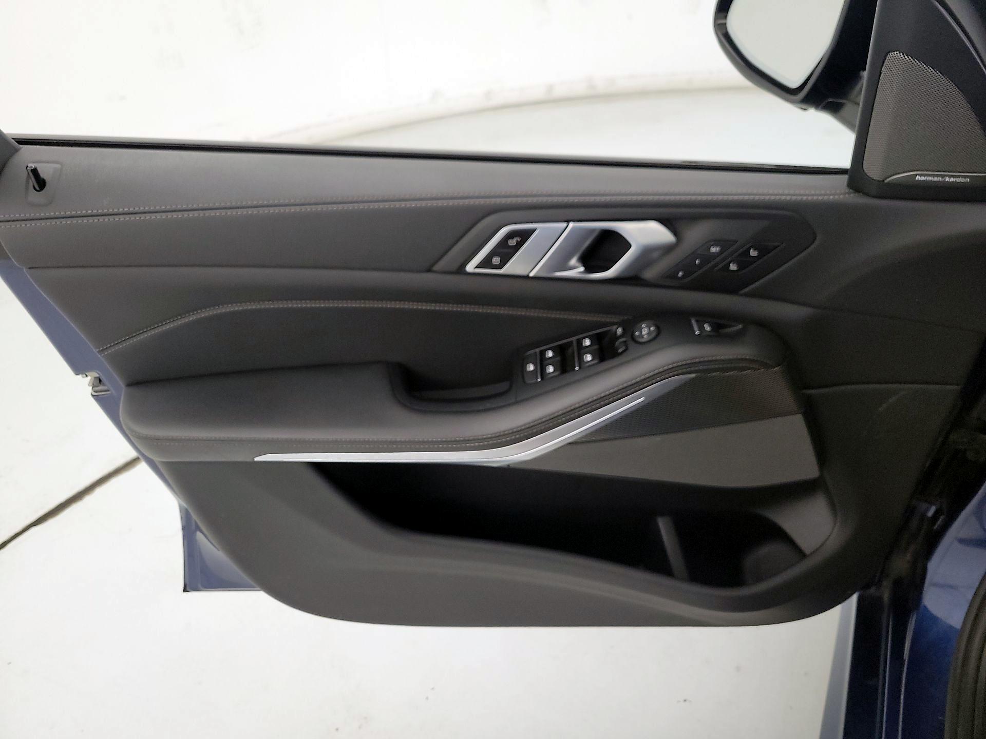 Thumbnail: 2020 BMW X5 - 12