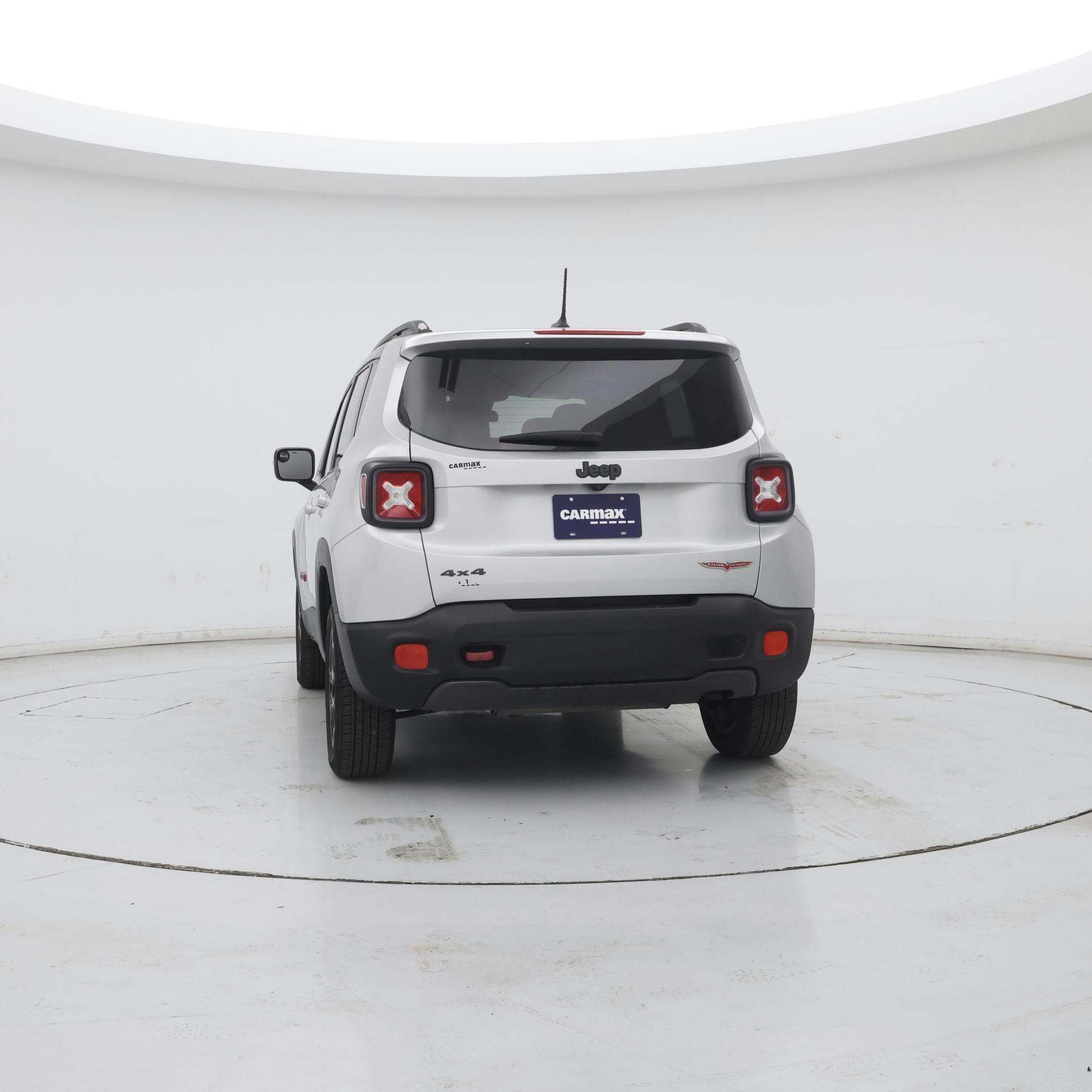 Thumbnail: 2016 Jeep Renegade - 6