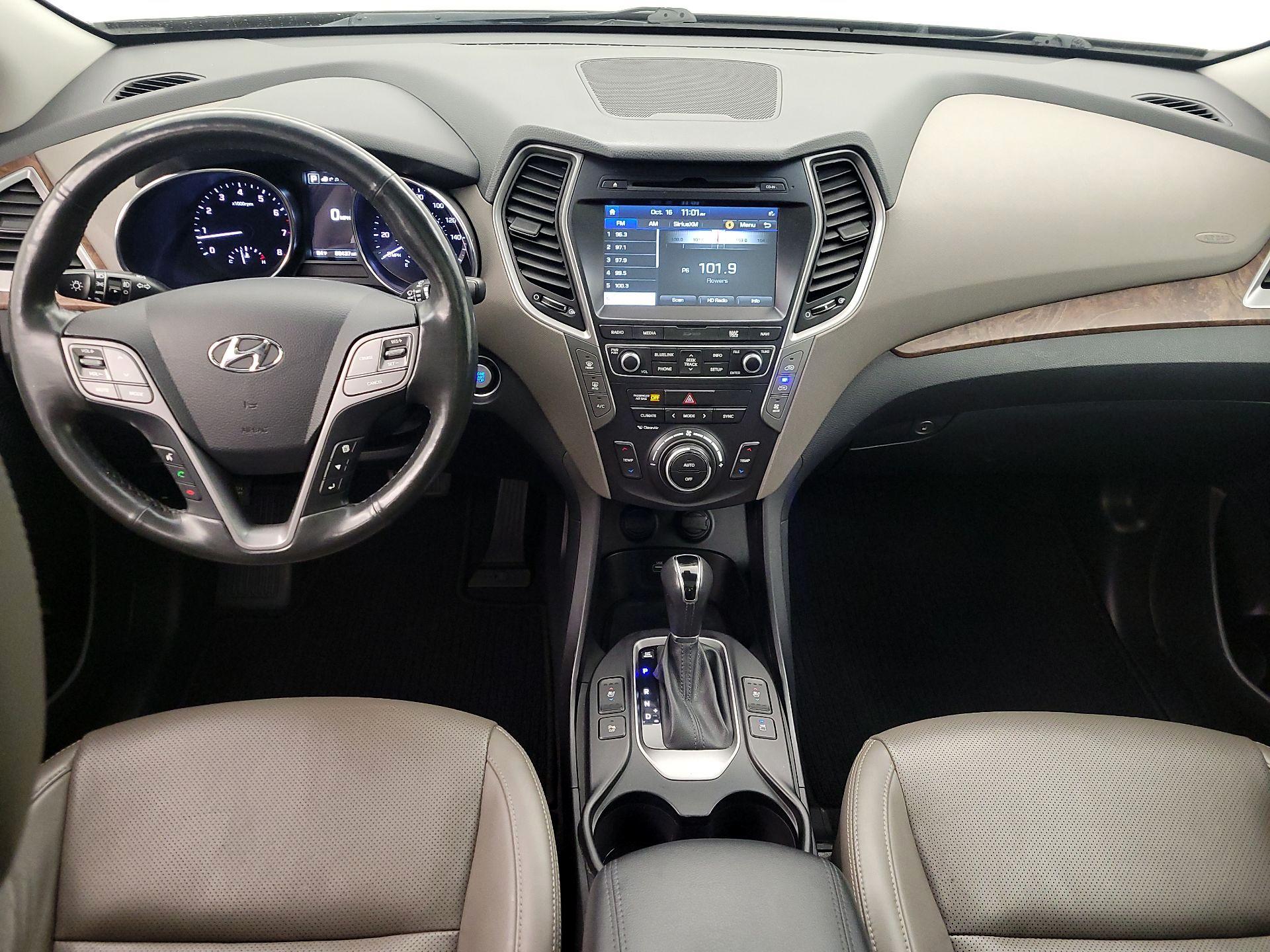 Thumbnail: 2017 Hyundai Santa Fe - 9