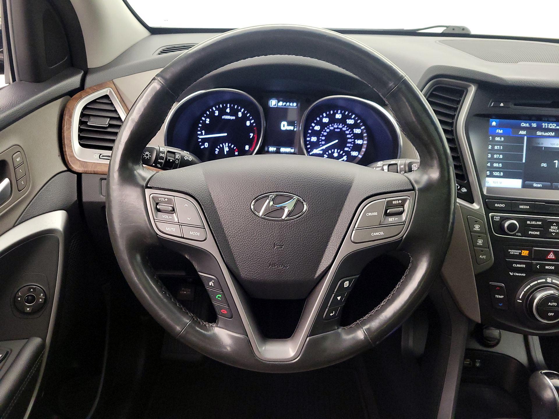 Thumbnail: 2017 Hyundai Santa Fe - 10