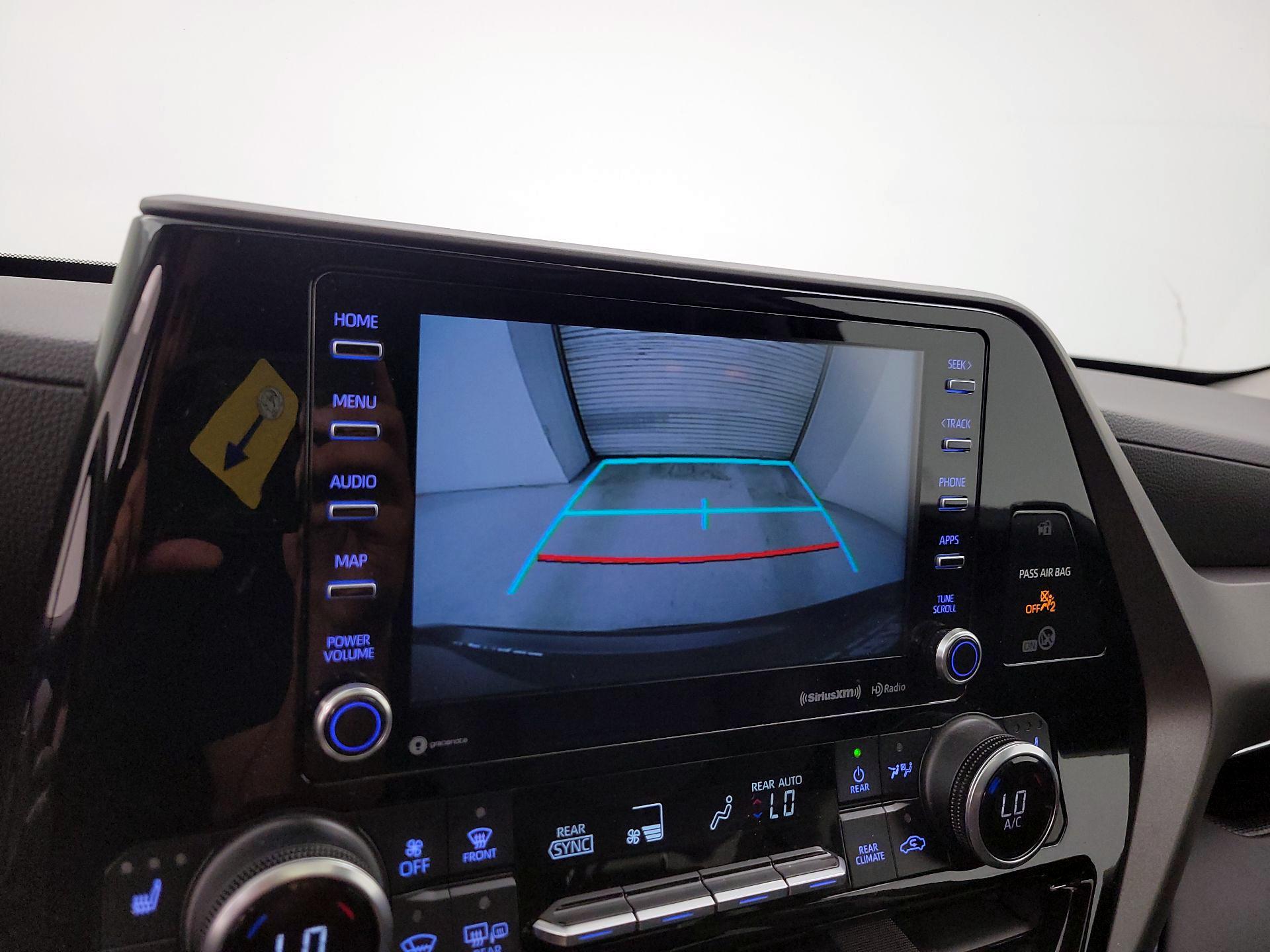 Thumbnail: 2021 Toyota Highlander - 15