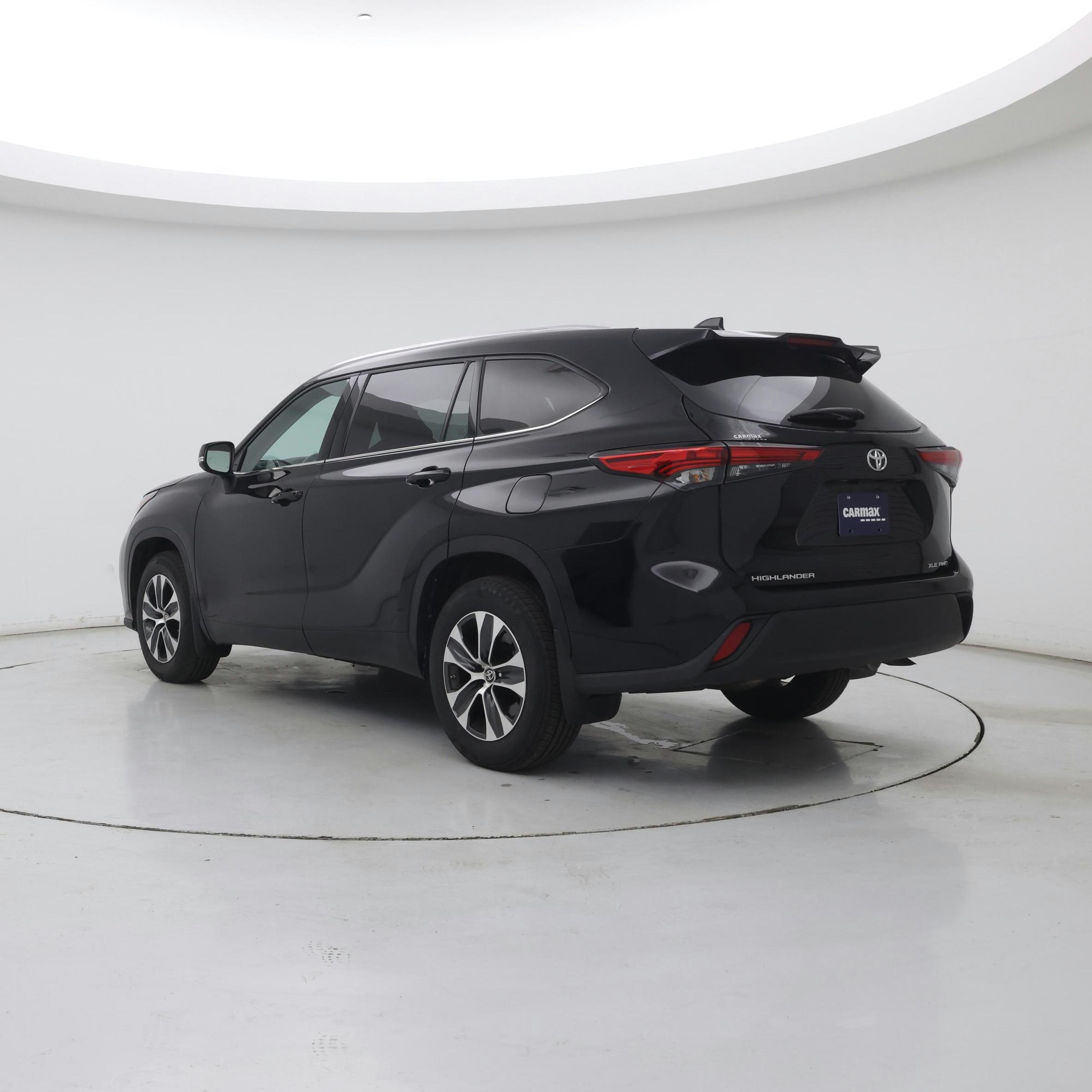 Thumbnail: 2021 Toyota Highlander - 2