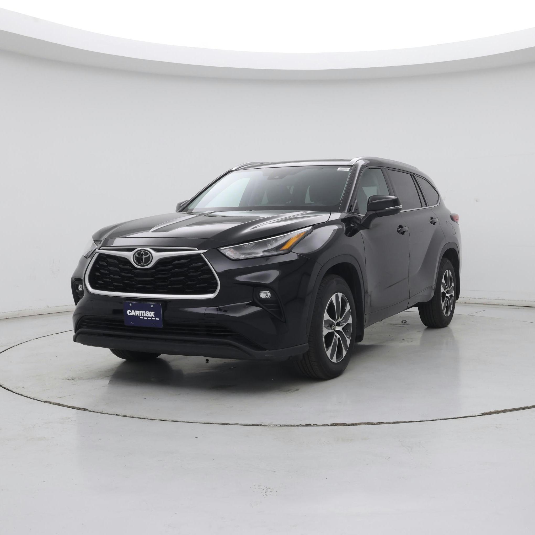 Thumbnail: 2021 Toyota Highlander - 4