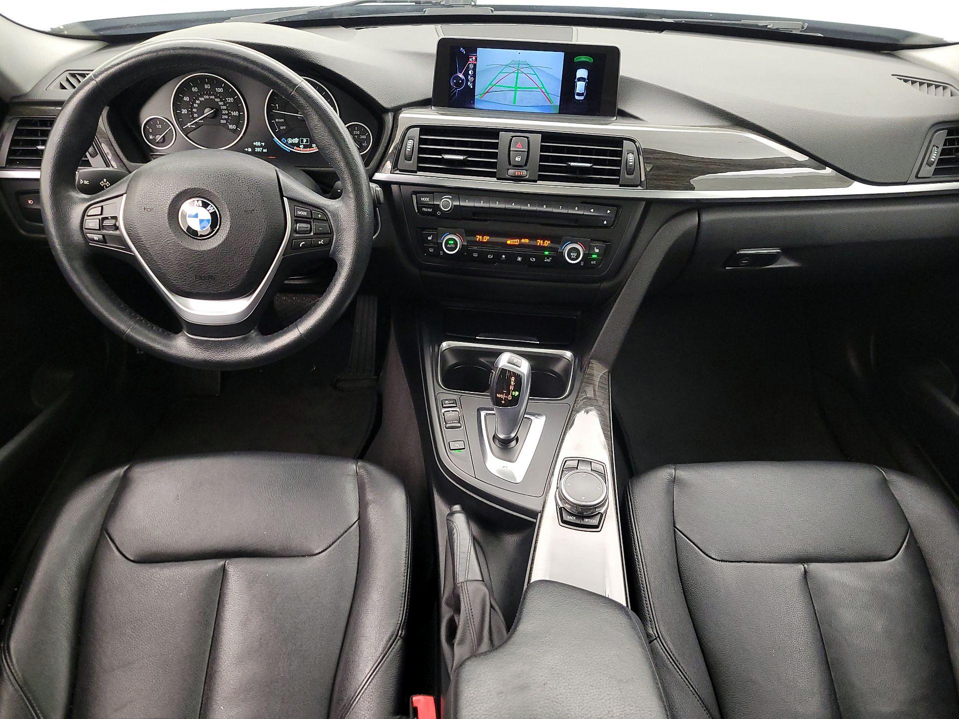 Thumbnail: 2015 BMW 3 Series - 9