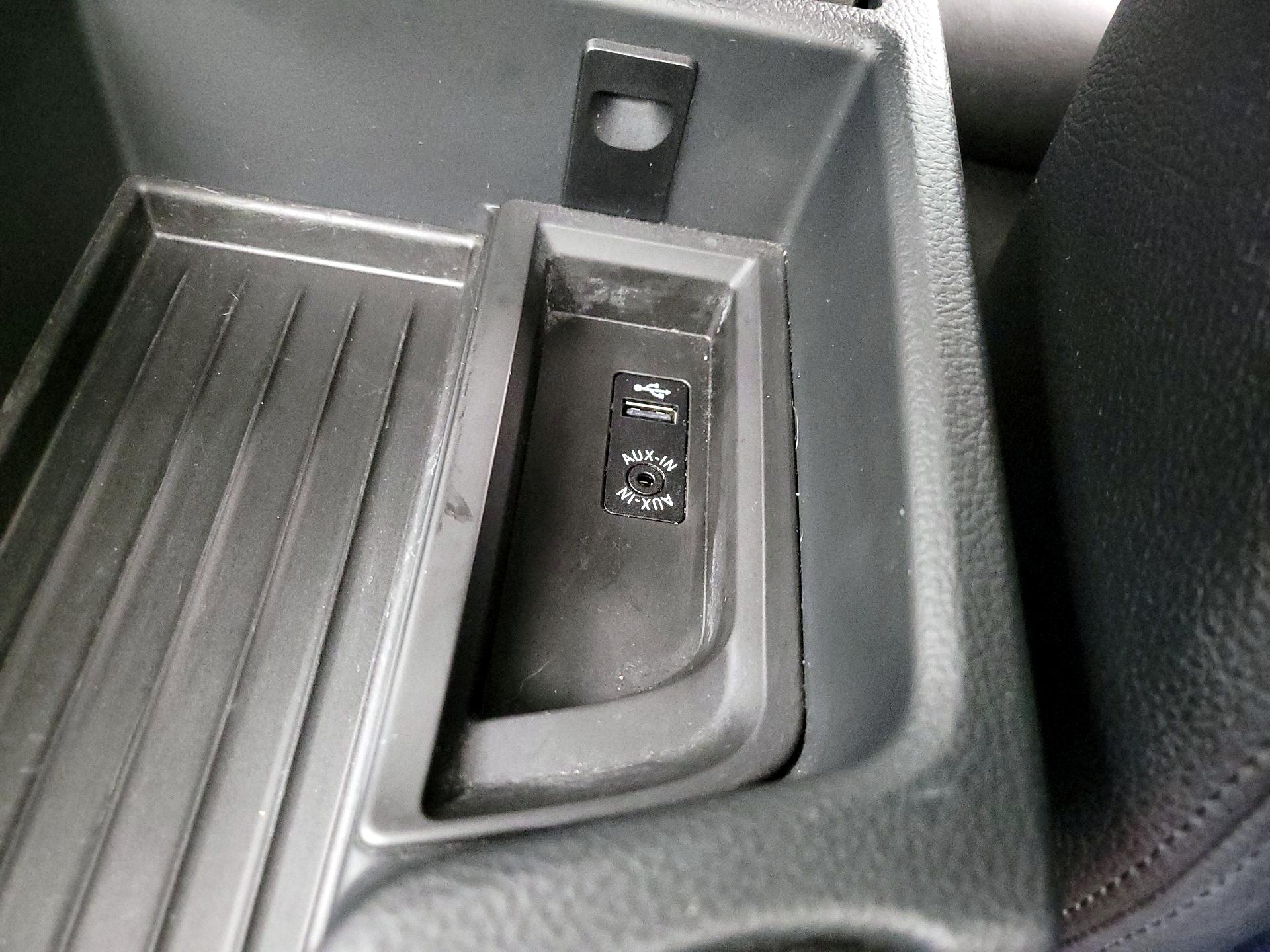 Thumbnail: 2015 BMW 3 Series - 18