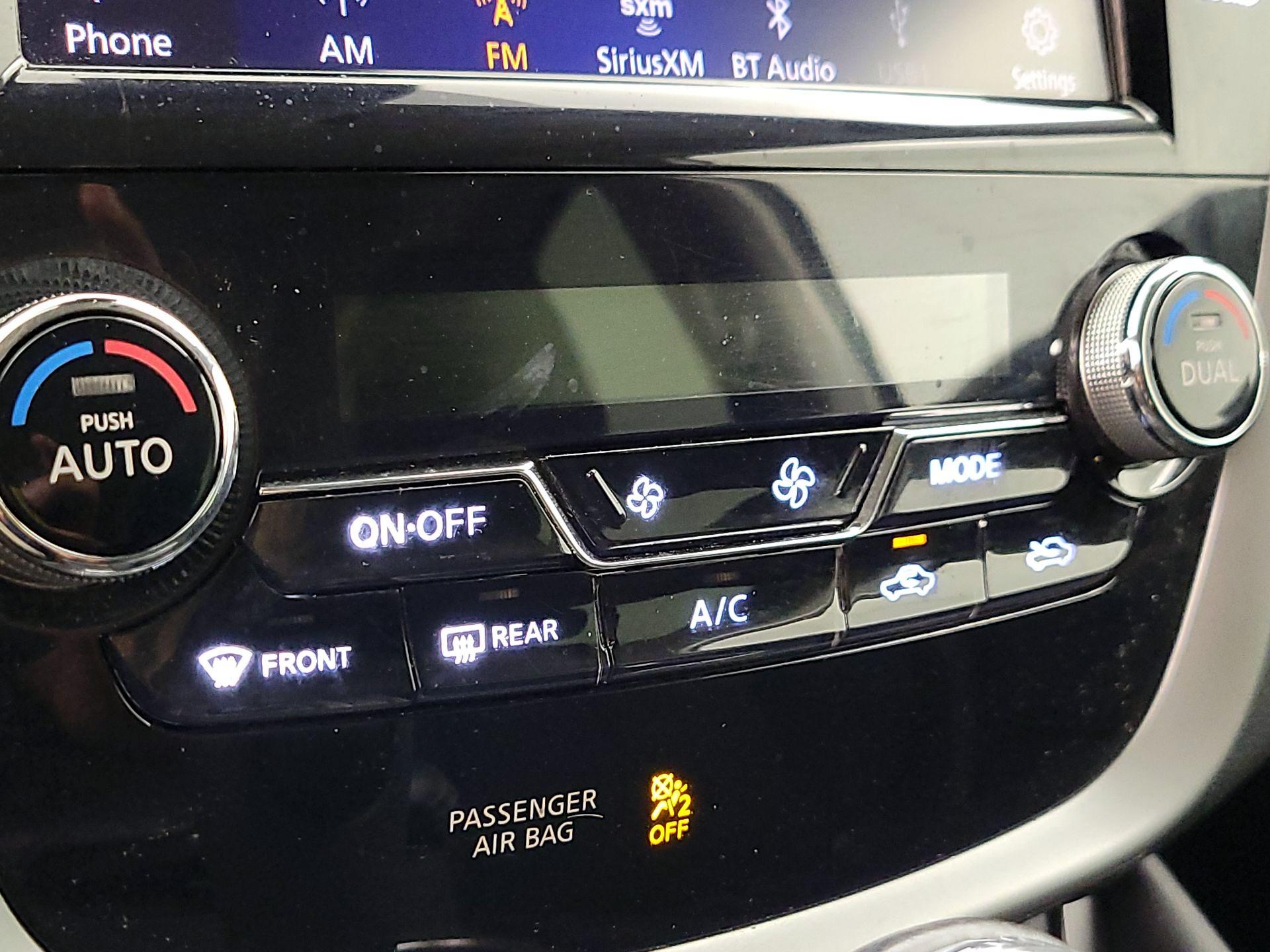 Thumbnail: 2020 Nissan Murano - 16