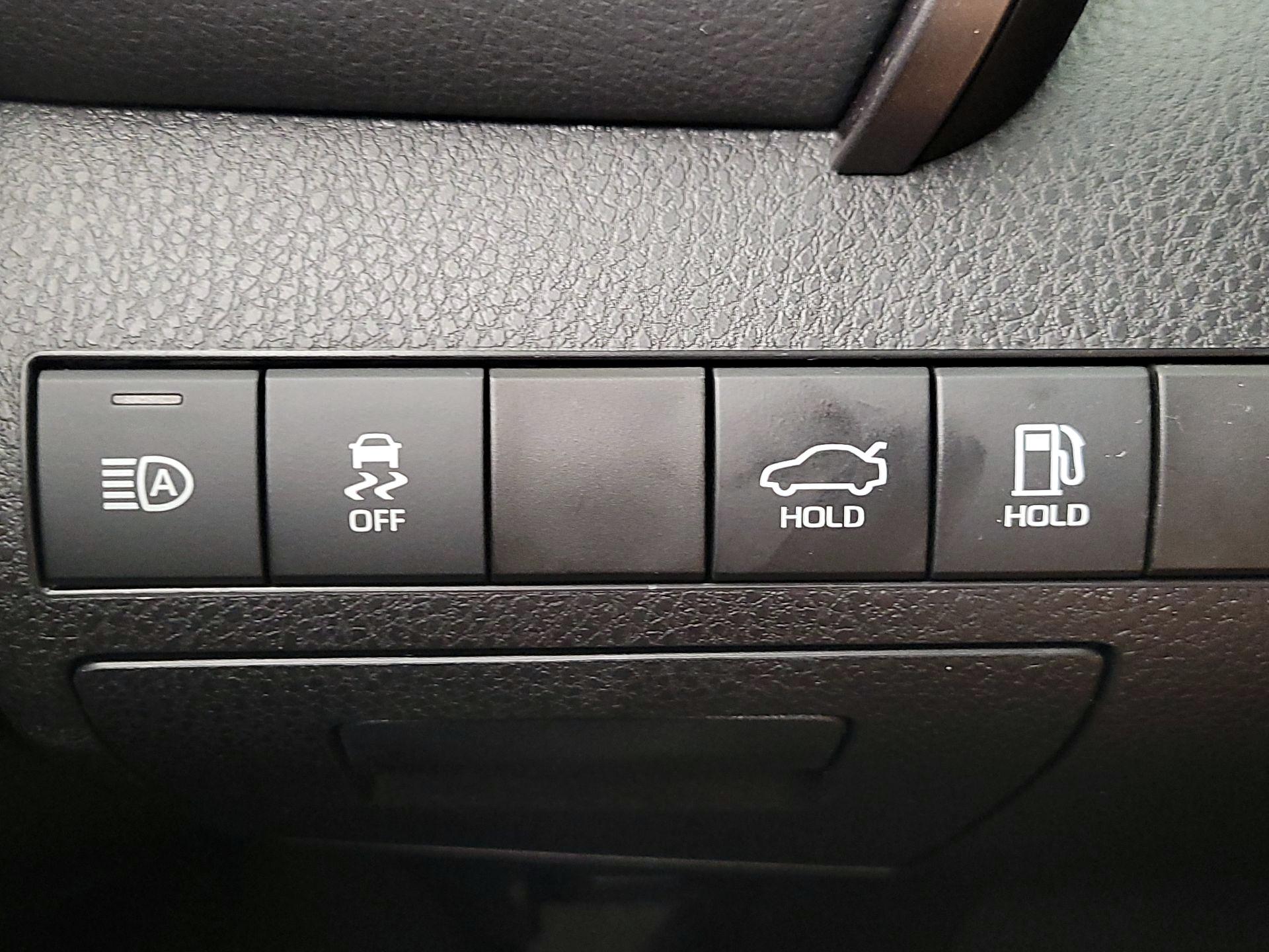 Thumbnail: 2023 Toyota Camry - 13