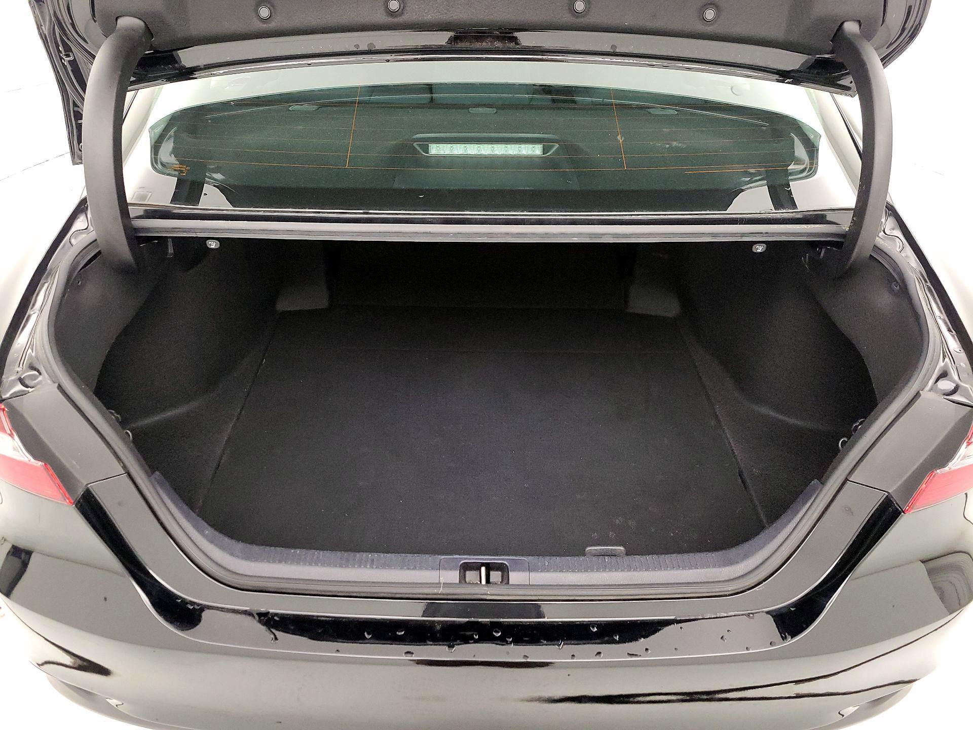 Thumbnail: 2023 Toyota Camry - 20