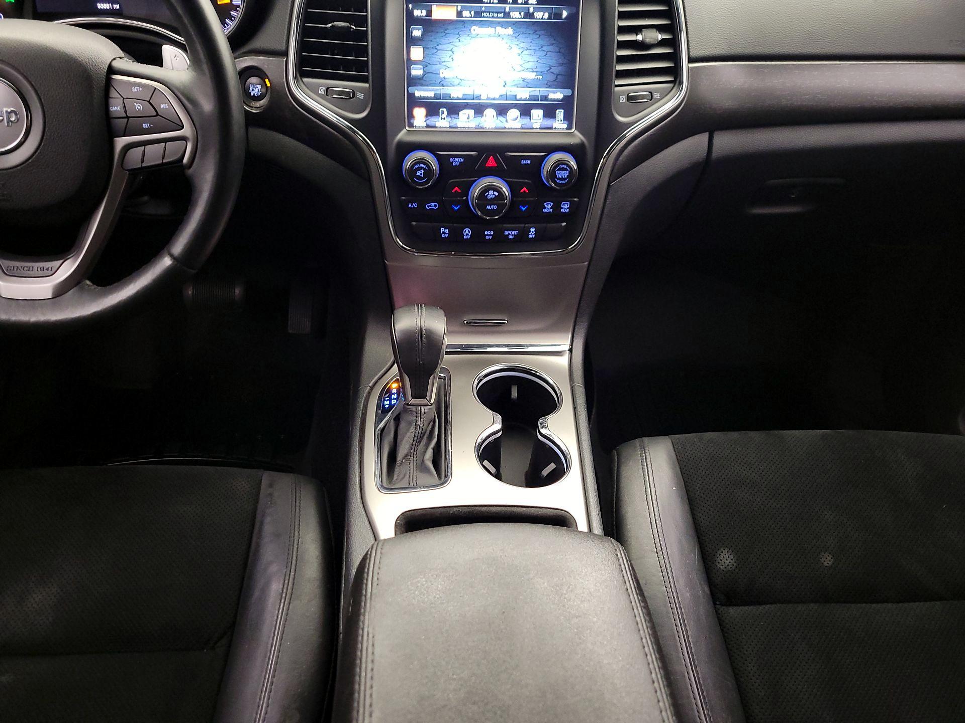 Thumbnail: 2017 Jeep Grand Cherokee - 15