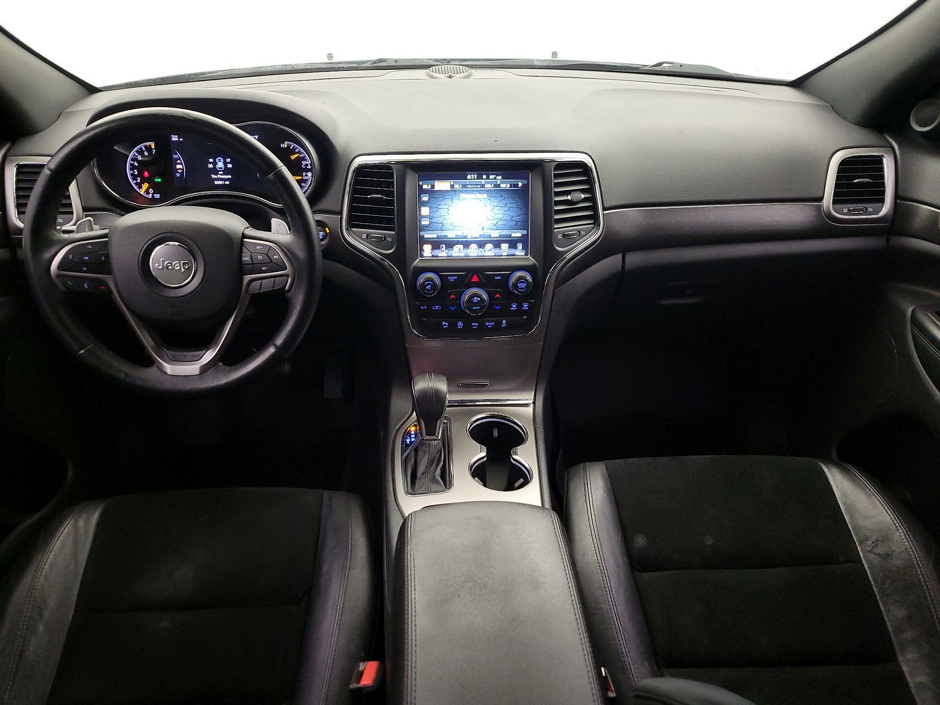 Thumbnail: 2017 Jeep Grand Cherokee - 8