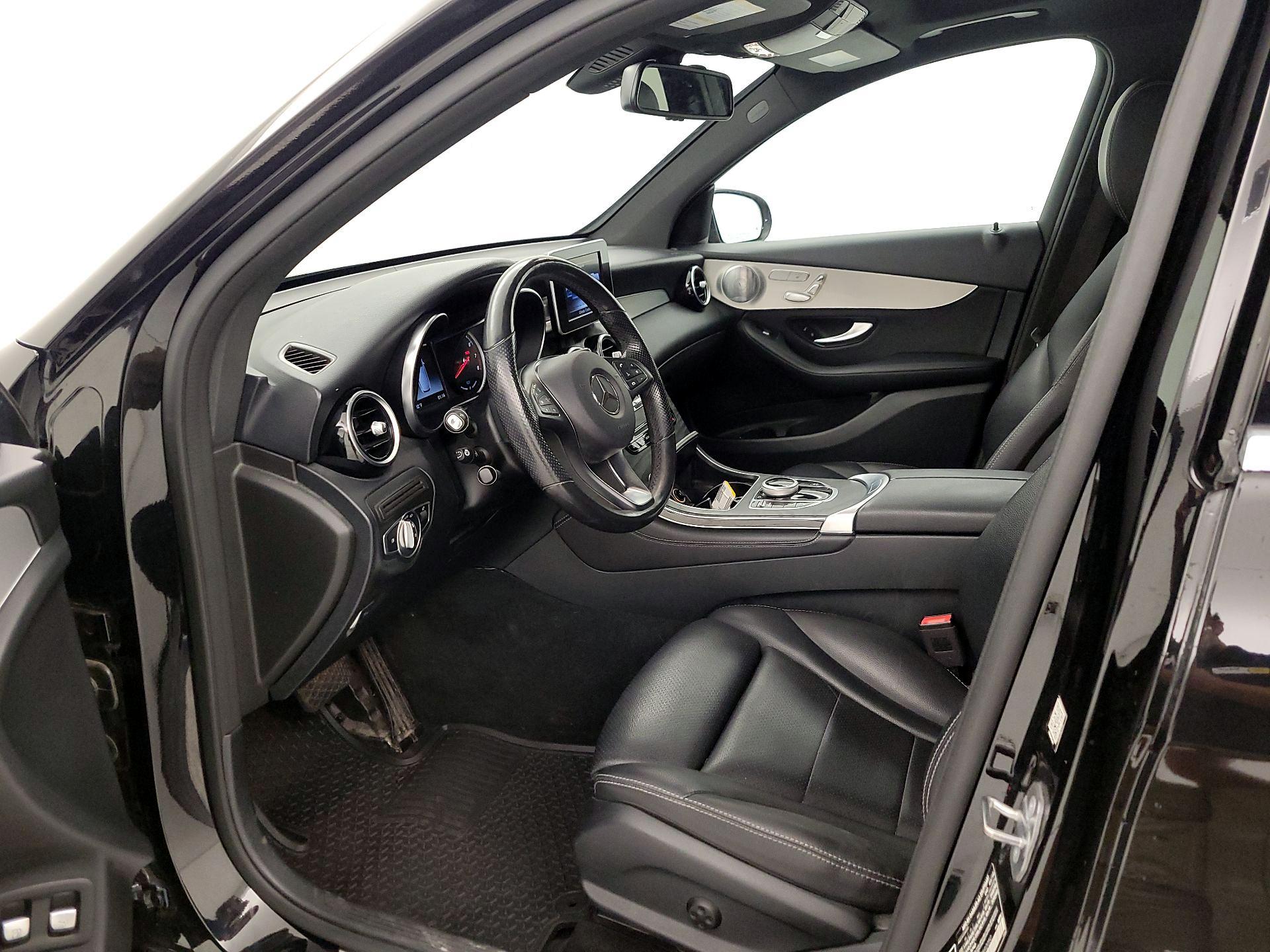 Thumbnail: 2019 Mercedes-Benz GLC - 11