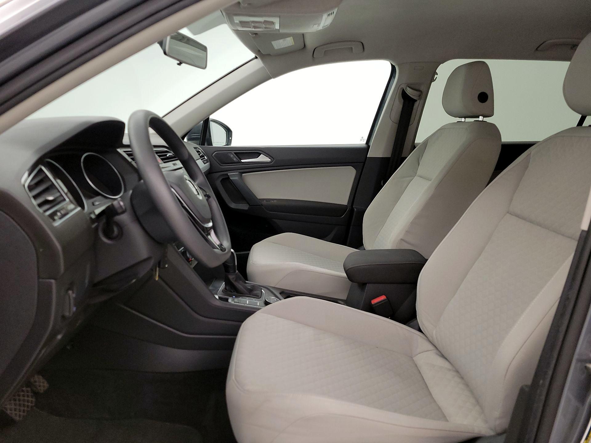 Thumbnail: 2019 Volkswagen Tiguan - 9