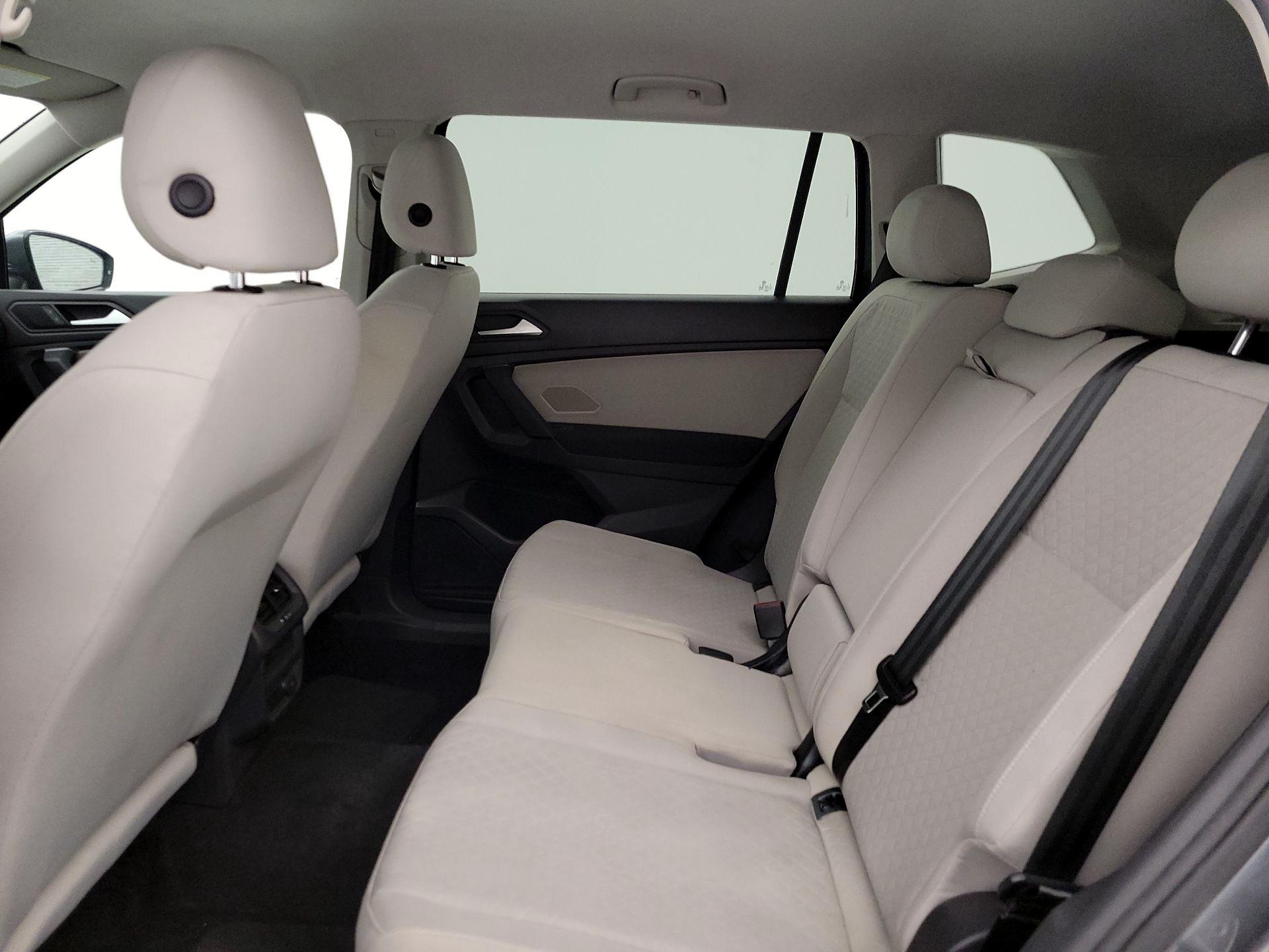 Thumbnail: 2019 Volkswagen Tiguan - 17
