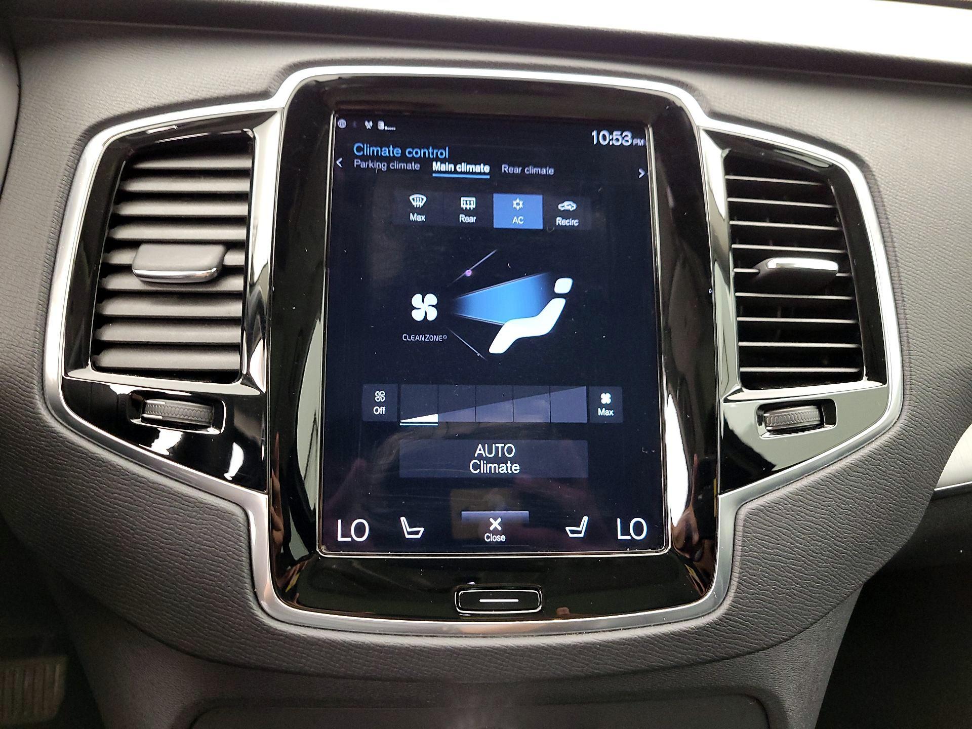 Thumbnail: 2021 Volvo XC90 - 17