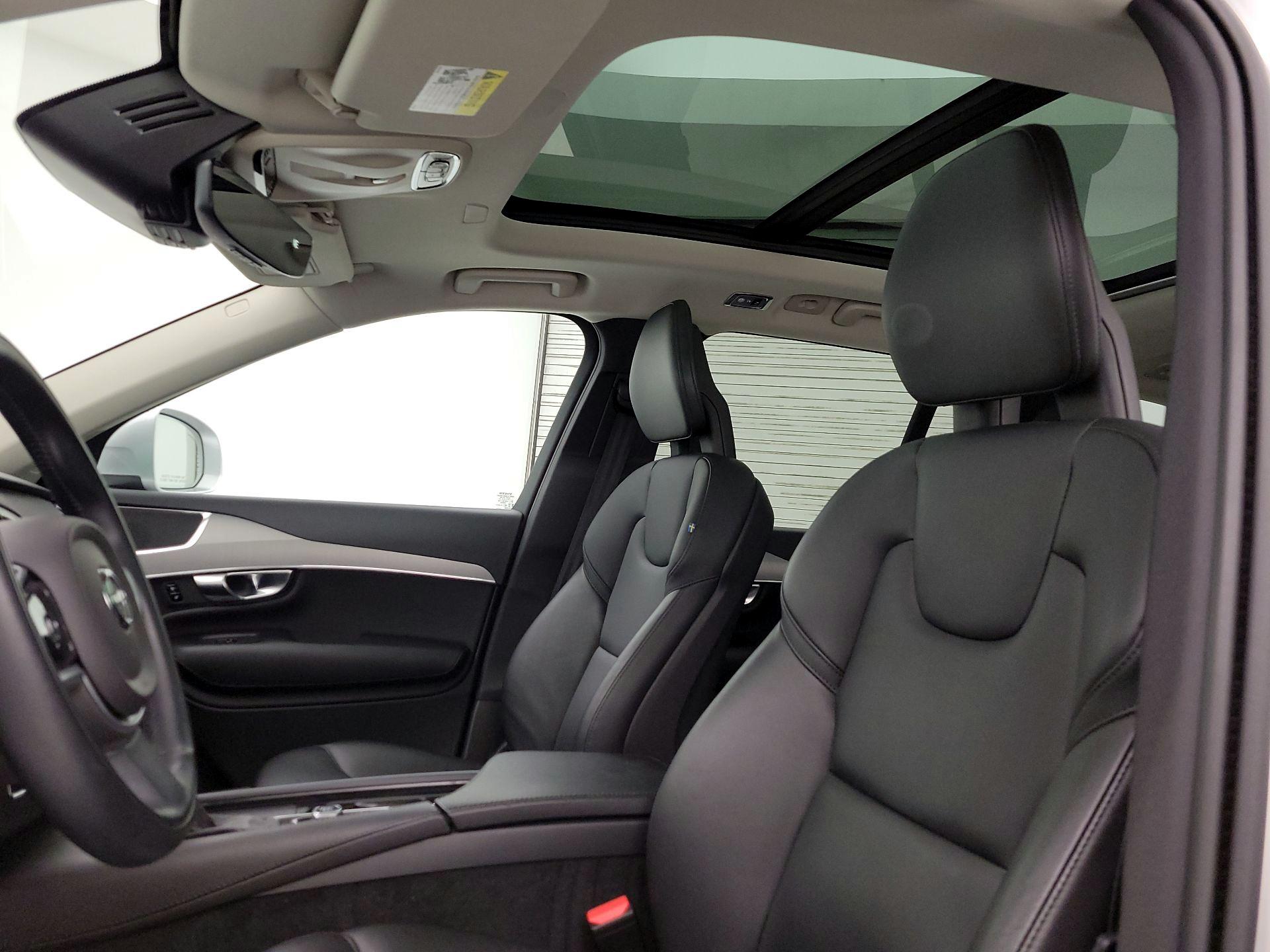 Thumbnail: 2021 Volvo XC90 - 20