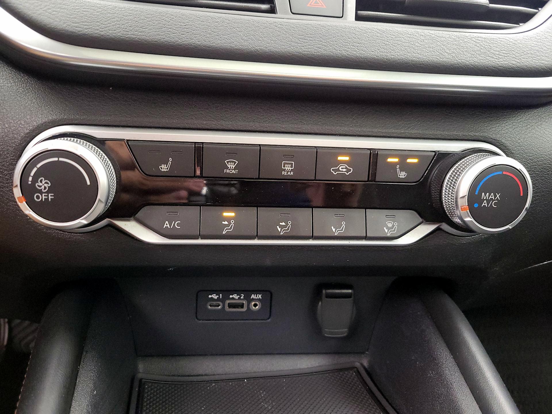 Thumbnail: 2019 Nissan Altima - 16
