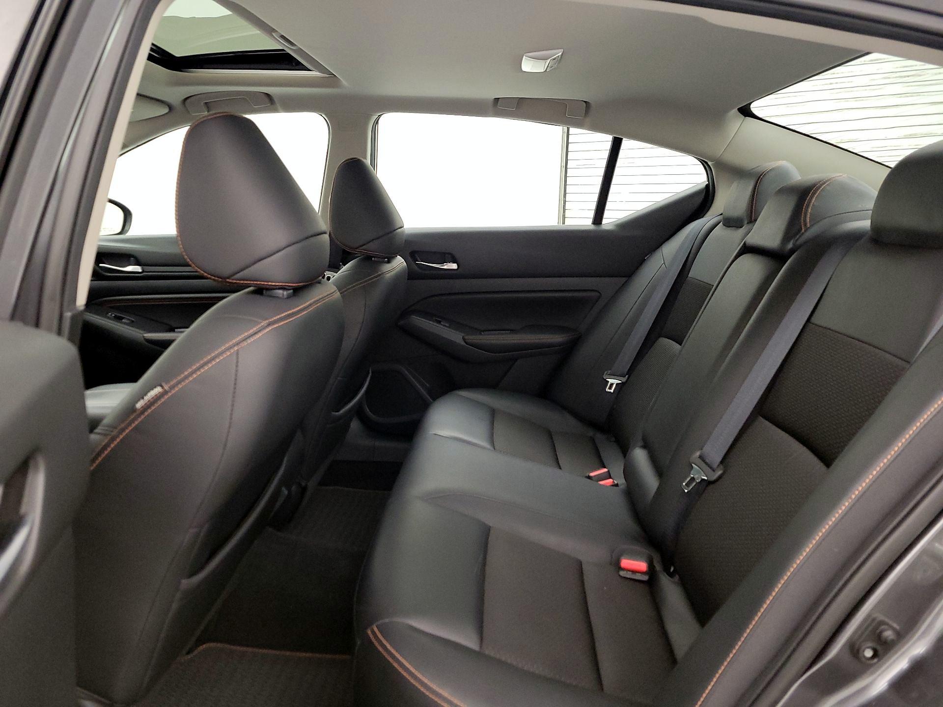 Thumbnail: 2019 Nissan Altima - 20