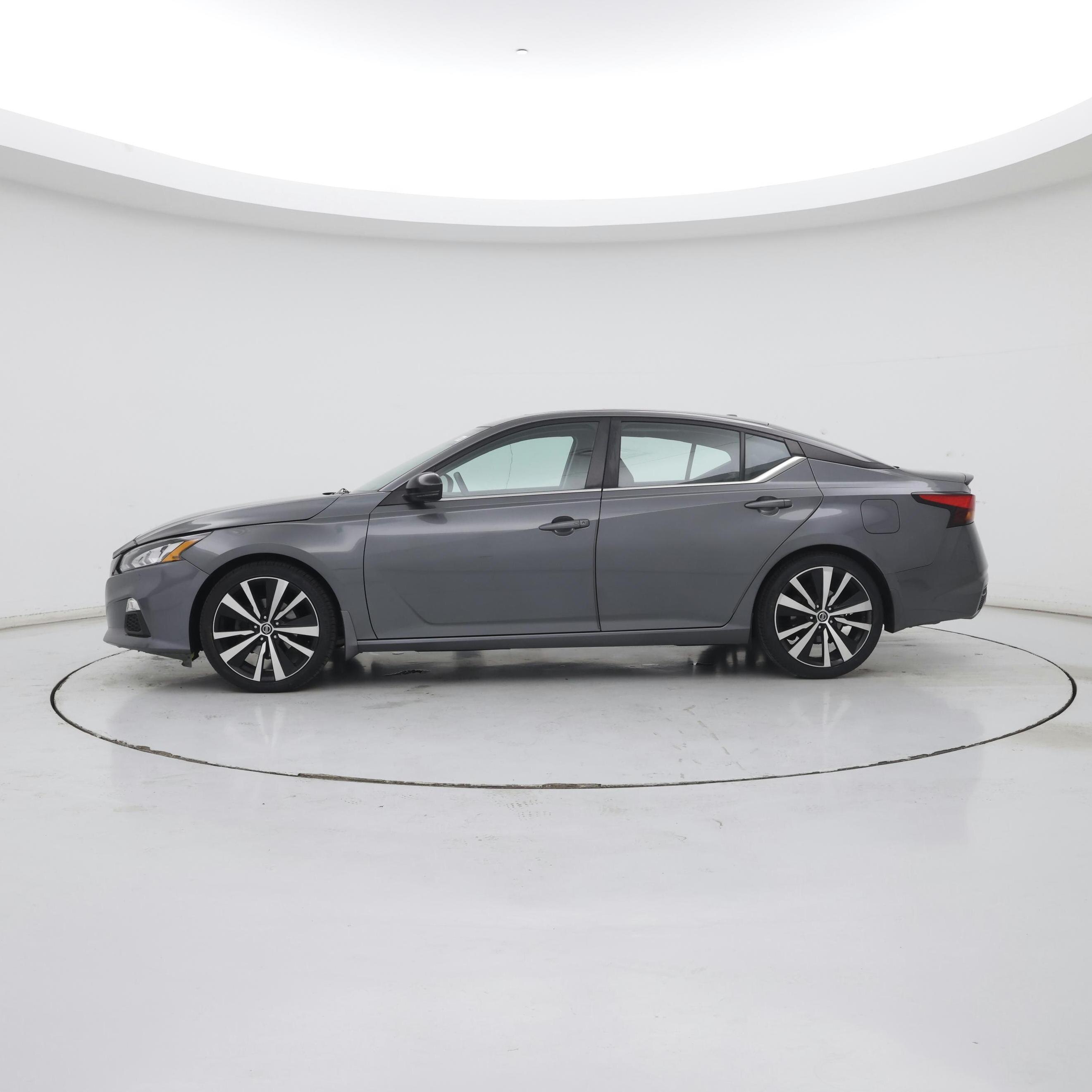 Thumbnail: 2019 Nissan Altima - 3