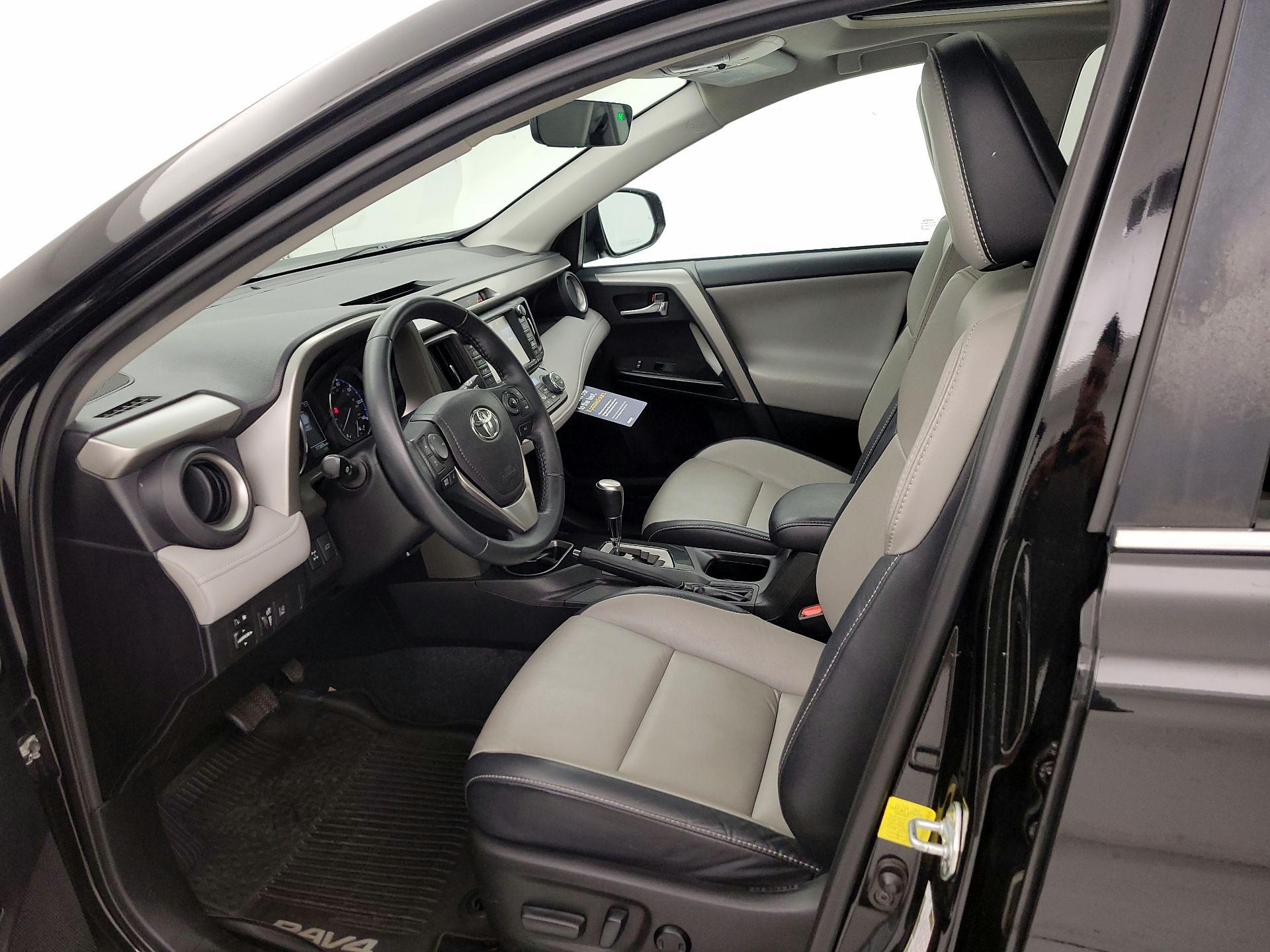 Thumbnail: 2017 Toyota RAV4 - 11