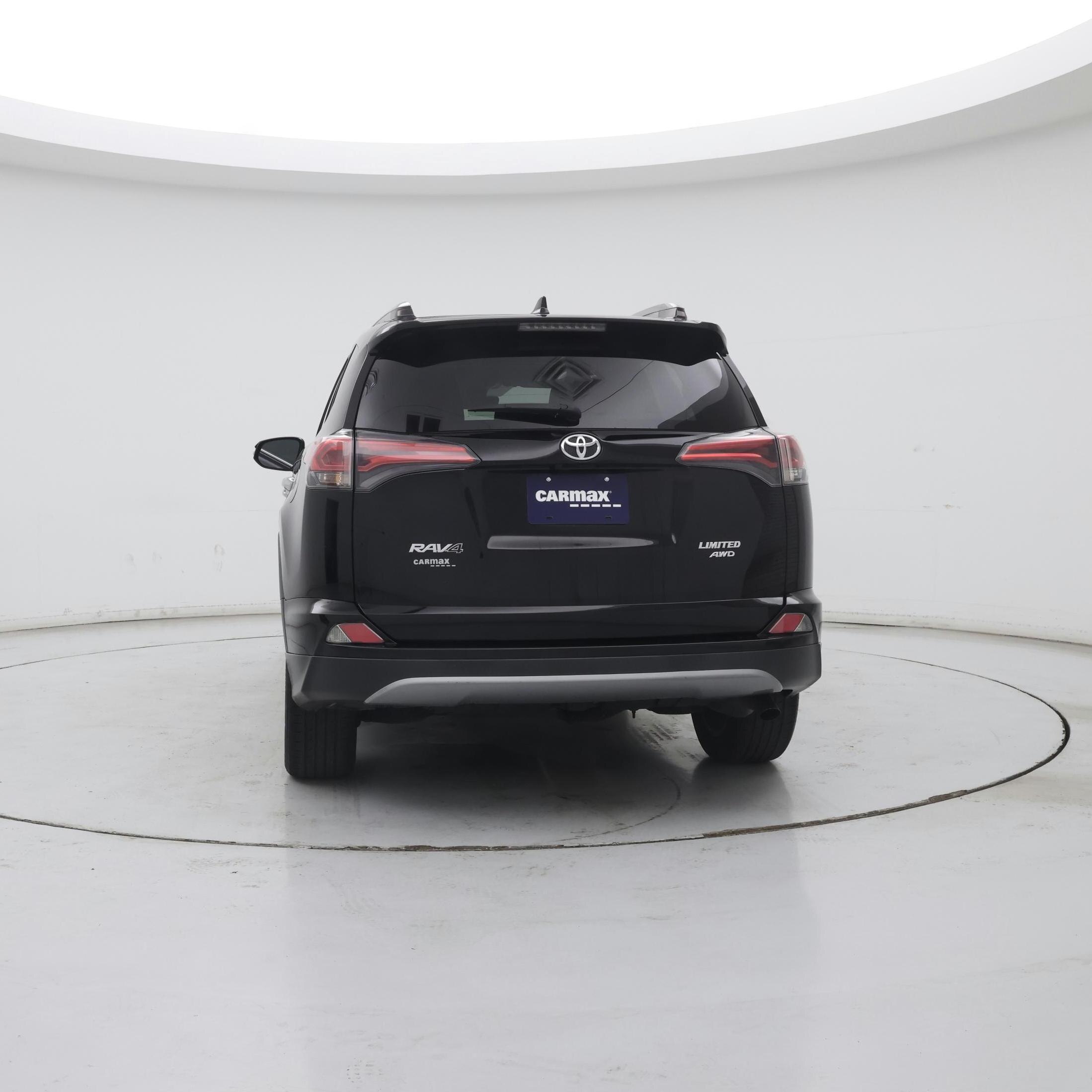 Thumbnail: 2017 Toyota RAV4 - 6