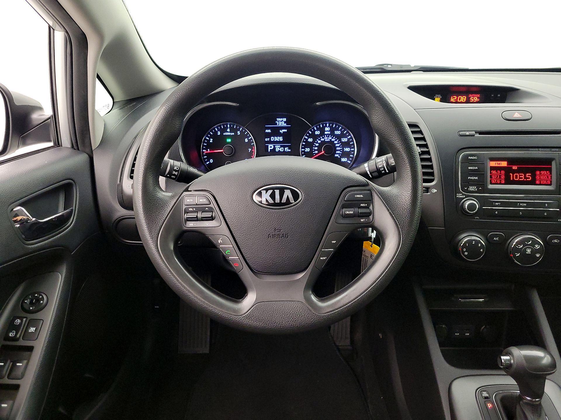 Thumbnail: 2014 Kia Forte - 10