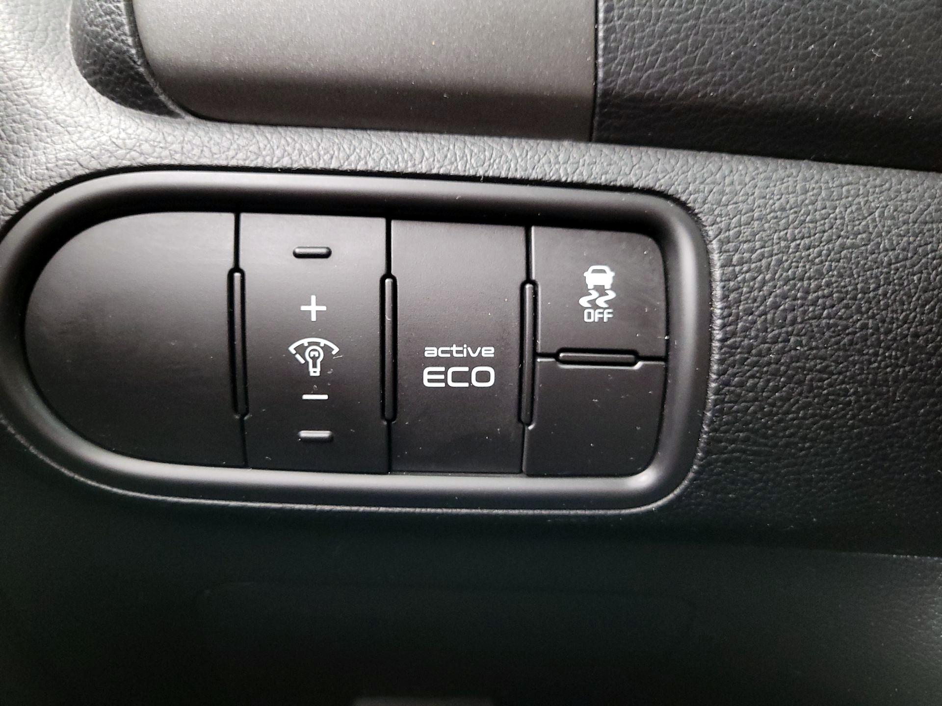 Thumbnail: 2014 Kia Forte - 13