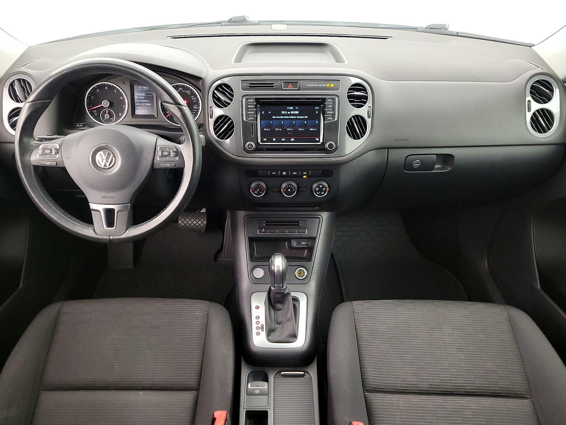 Thumbnail: 2017 Volkswagen Tiguan - 9