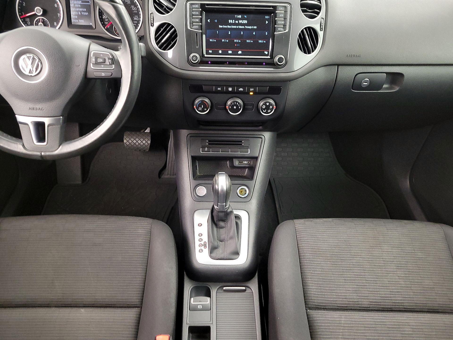 Thumbnail: 2017 Volkswagen Tiguan - 17