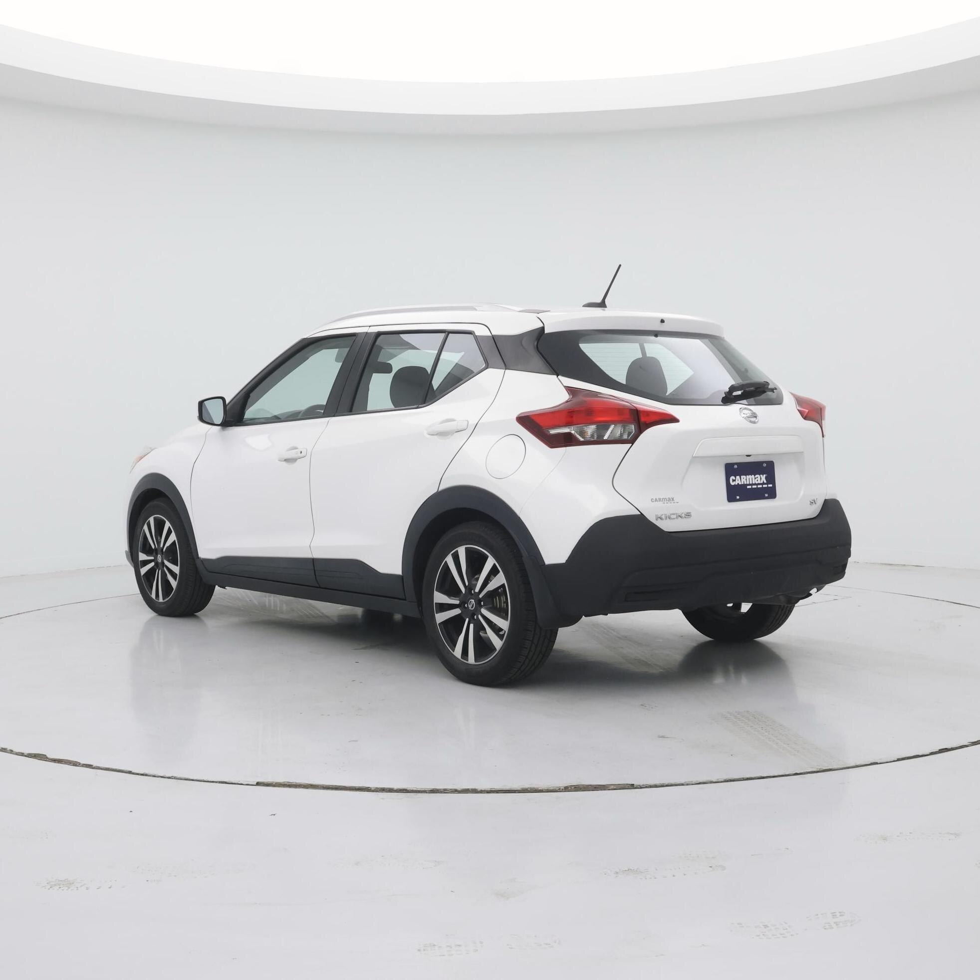 Thumbnail: 2018 Nissan Kicks - 2