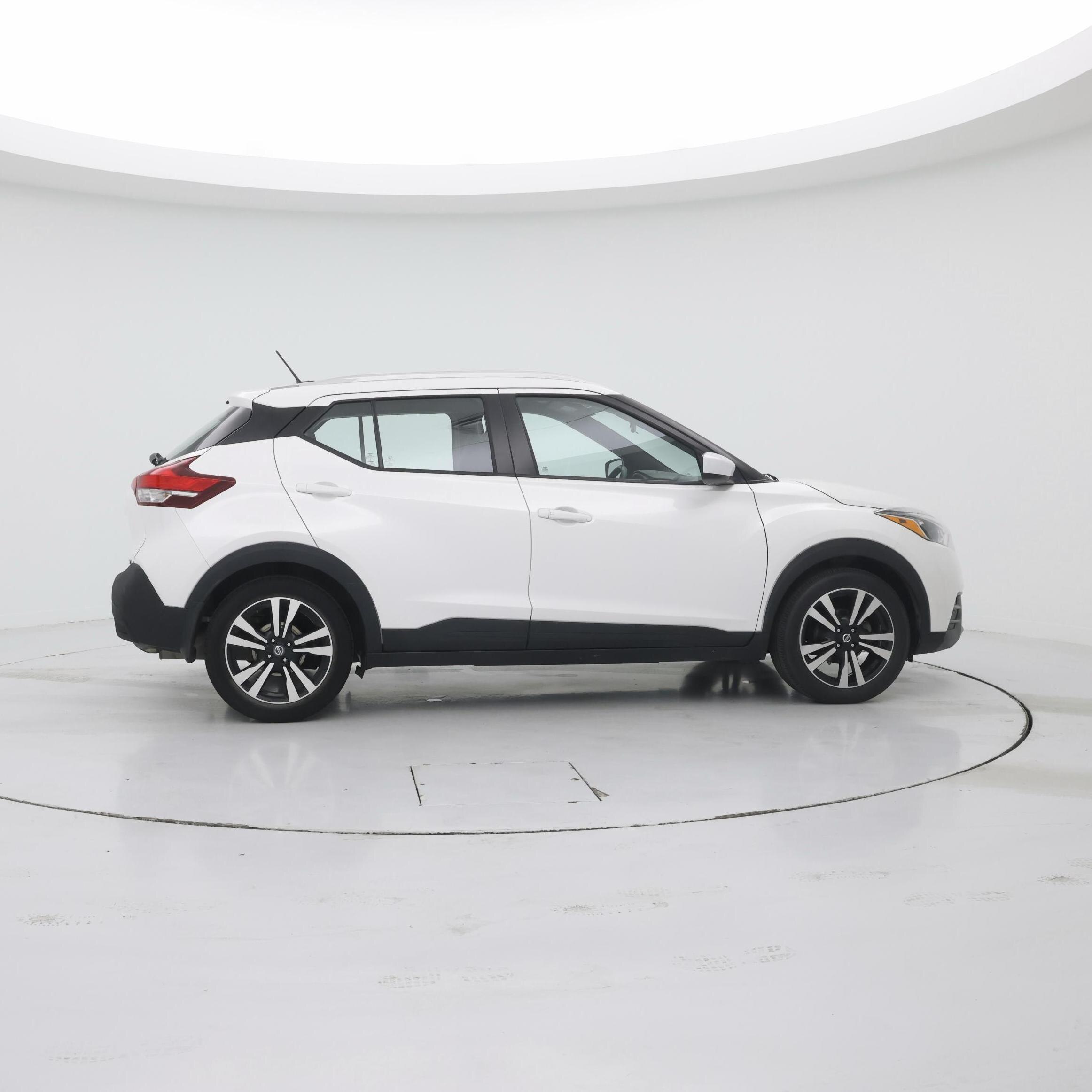 Thumbnail: 2018 Nissan Kicks - 7